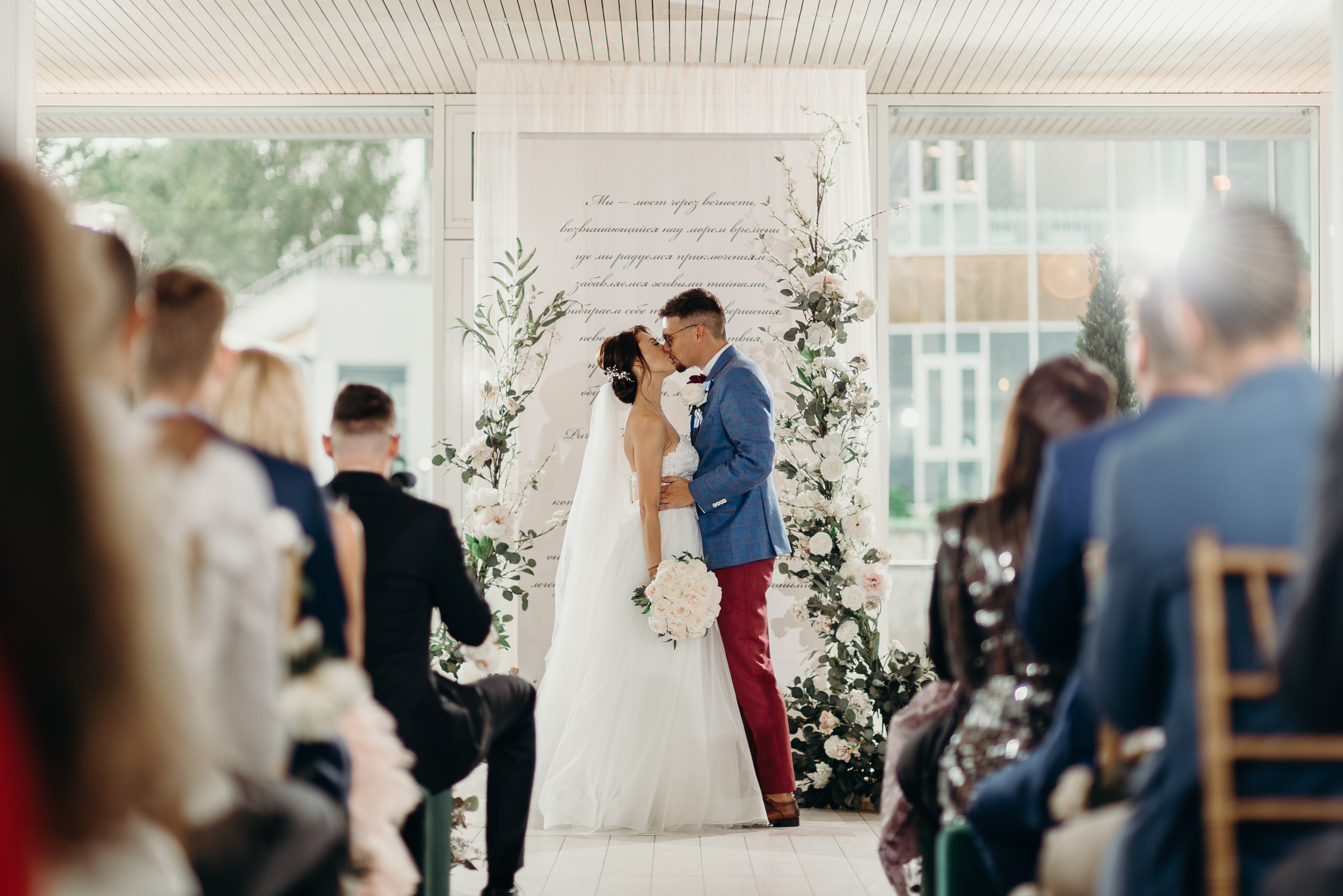 Торжественная свадебная церемония в Юрмале в ресторане Laivas.