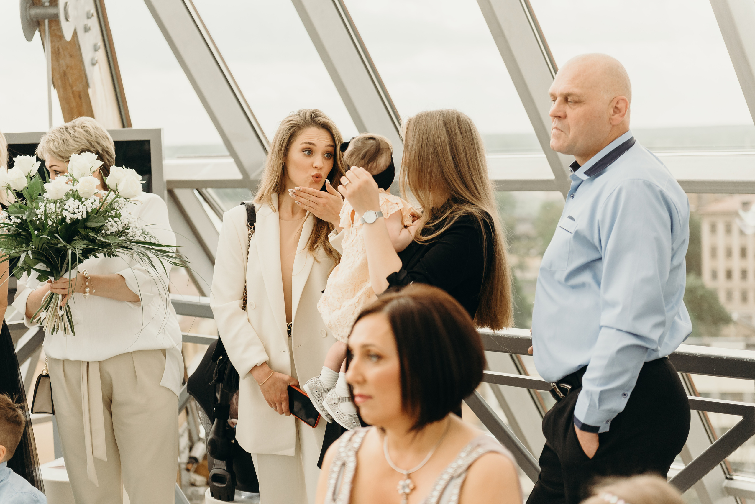 Свадьба в Елгаве в башне Sv. Trīsvienības baznīcas tornis.