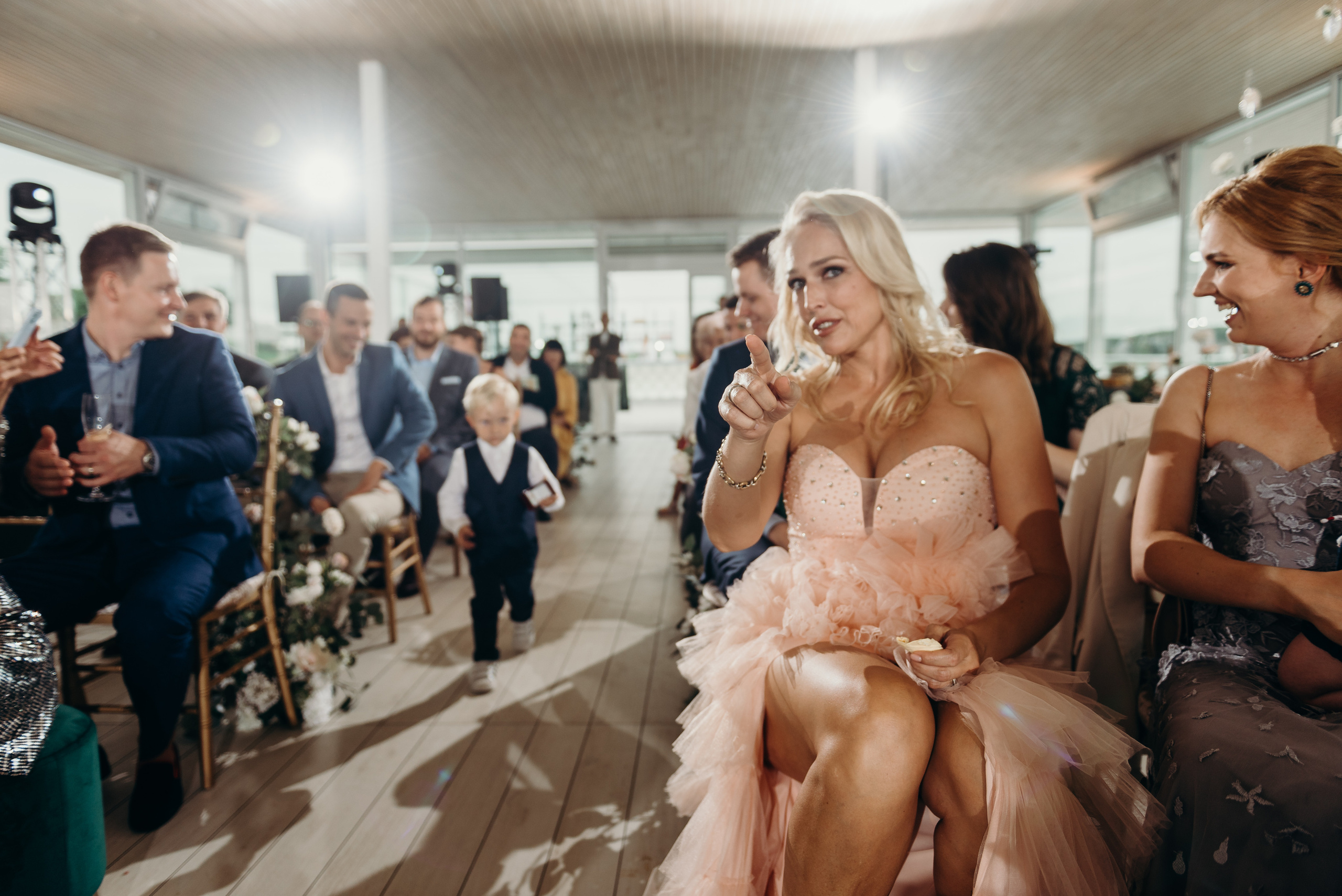 Торжественная свадебная церемония в Юрмале в ресторане Laivas.