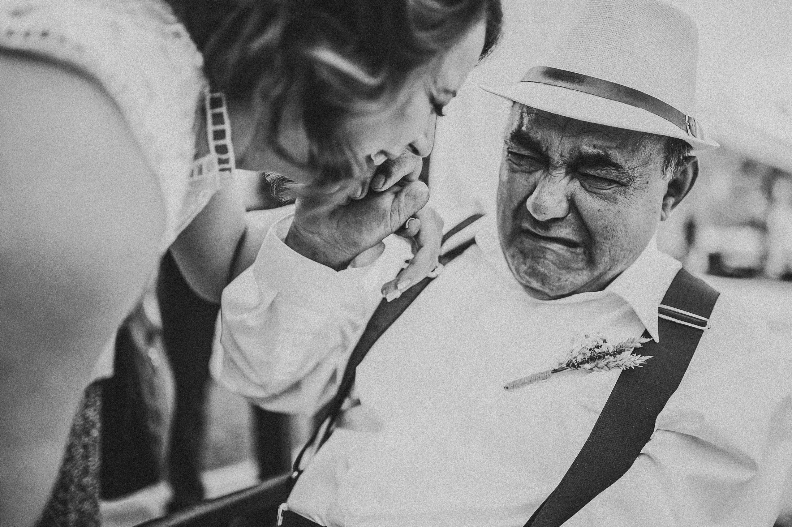 Alina și Ionuț | Fotografii Alb-Negru în Alba Iulia | Alex Vasilie. Alex Vasilie | Fotograf de Nuntă, Botez și Portret | Cluj-Napoca