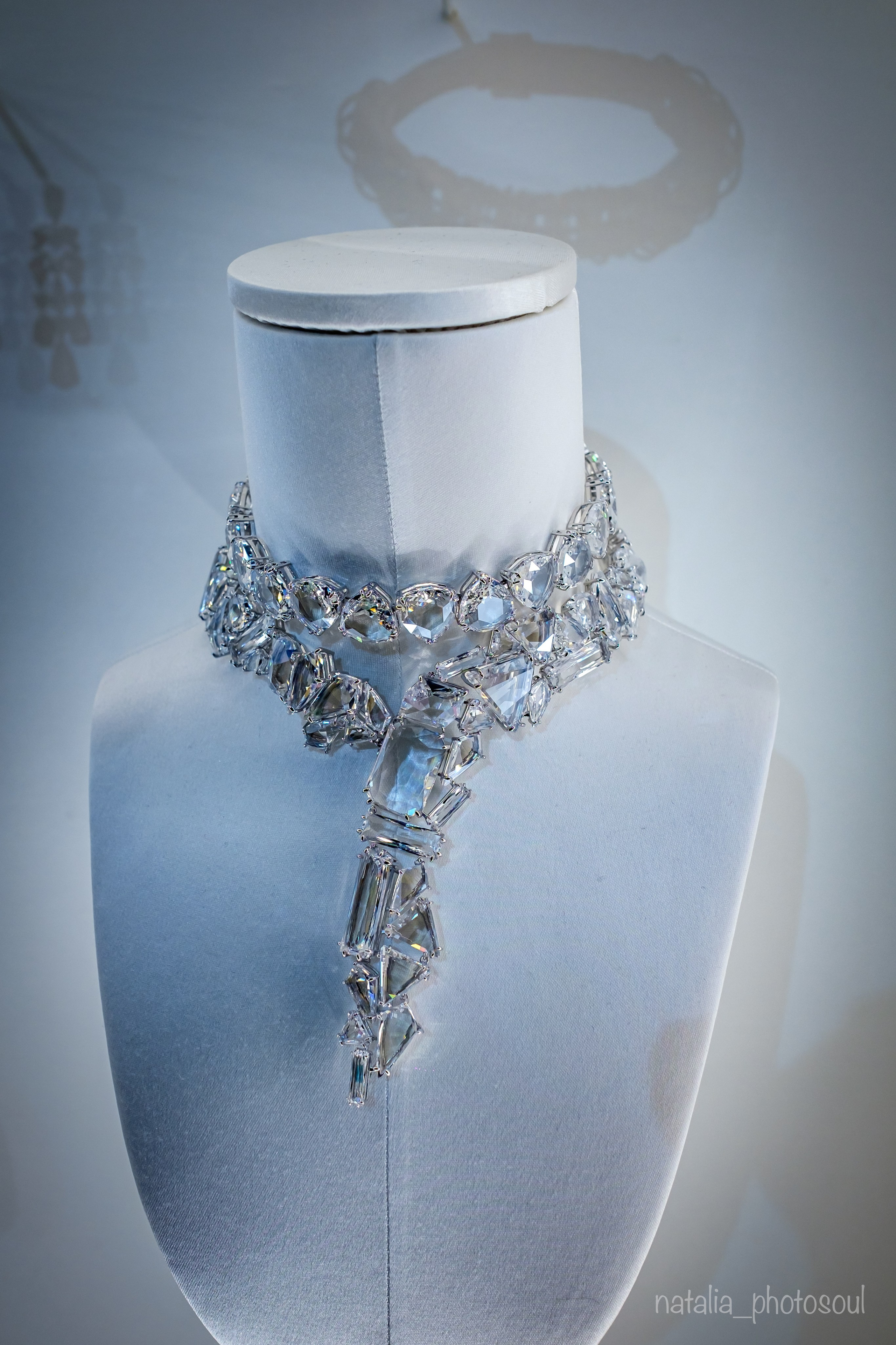 SWAROVSKI MASTERS OF LIGHT FROM VIENNA TO SEOUL. Photographer in Seoul Dobrokvashina Natalya