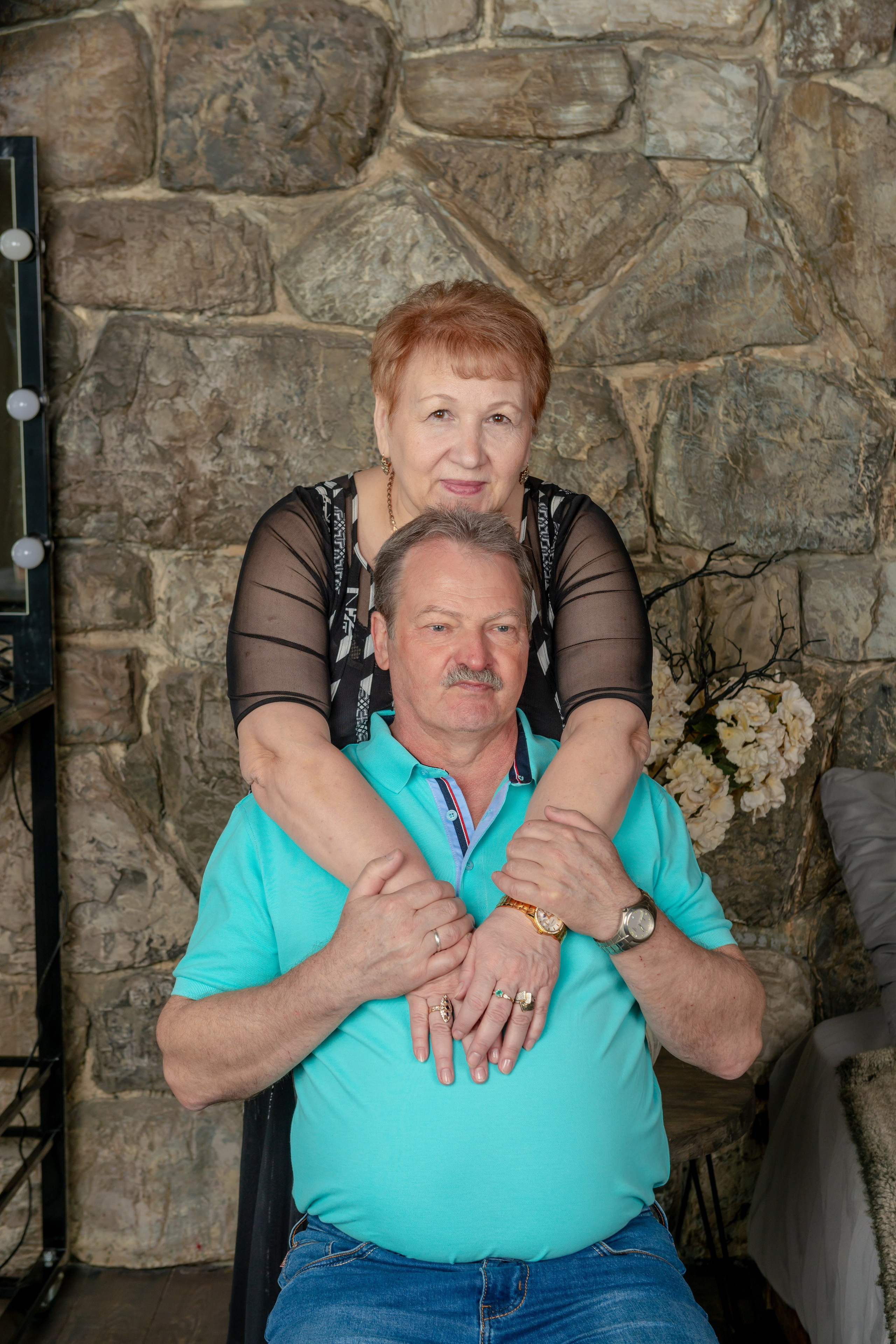 Photosession of a married couple in the studio. FOTÓGRAFO MÉXICO QUINTANA ROO