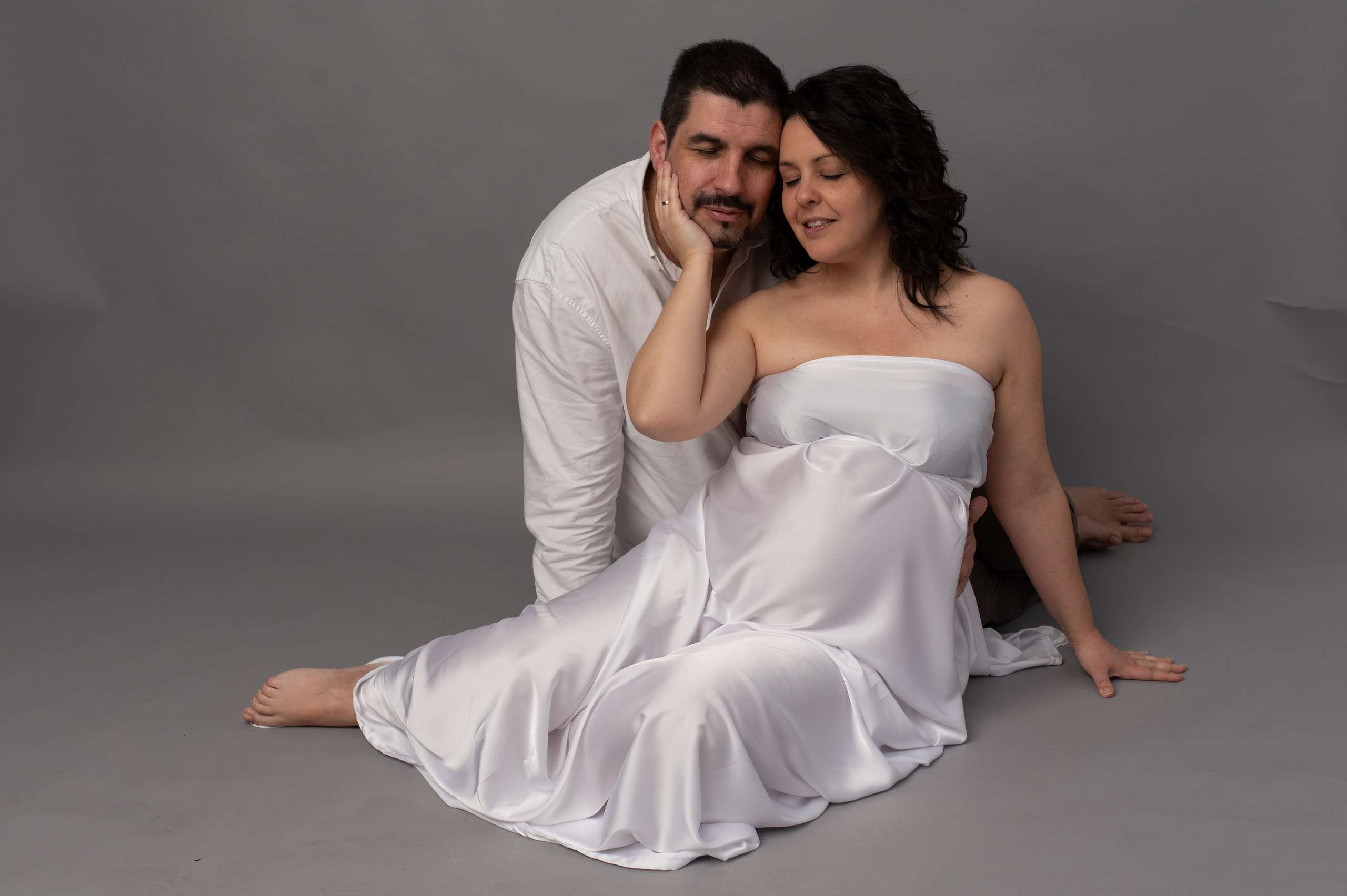 Photo shoot in minimalist style. Professional photographer in Spain