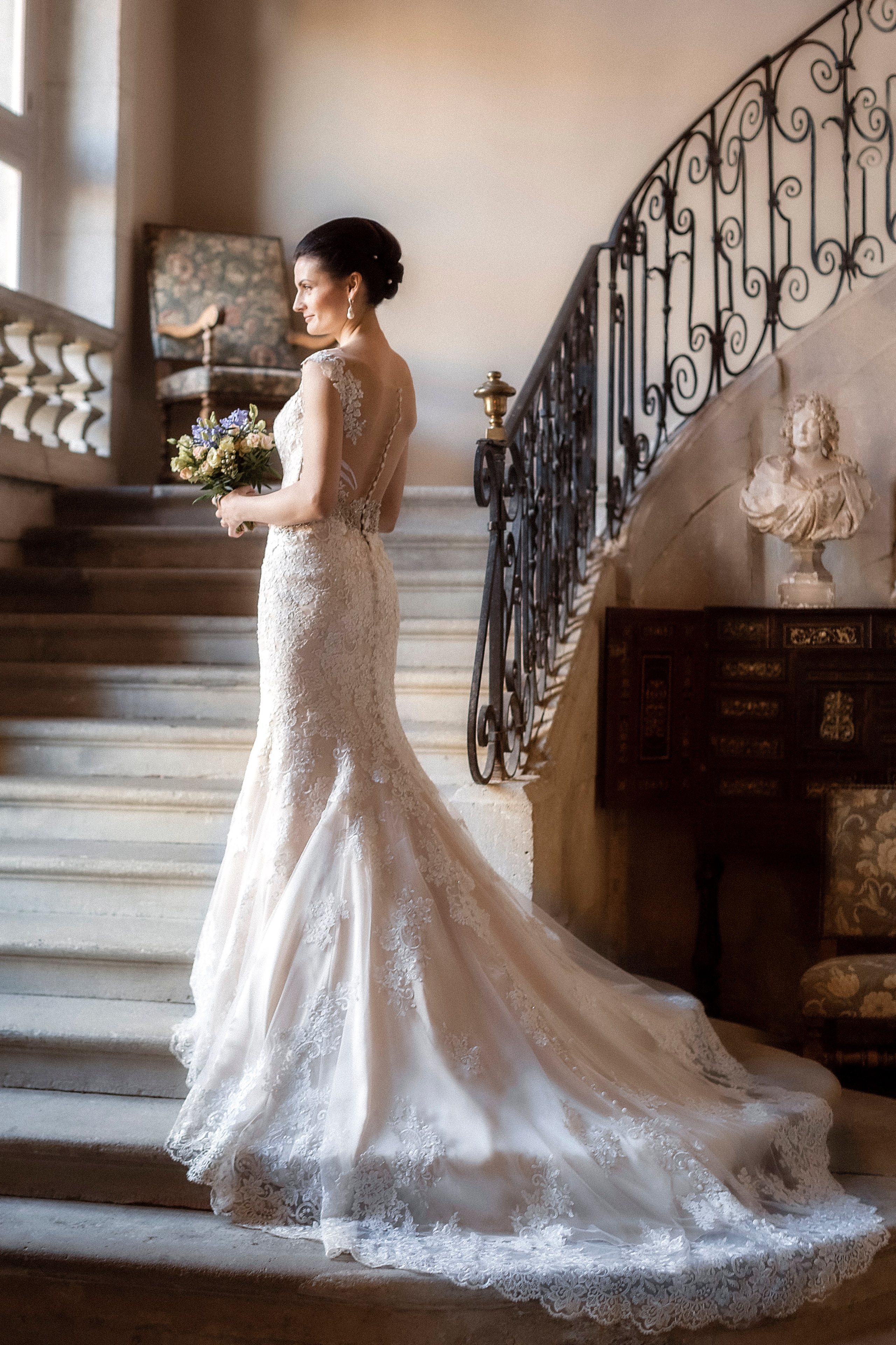Wedding photoshoot at Château de Pennautier France. Eugénie Smirnova — your photographer in Toulouse and southwest France