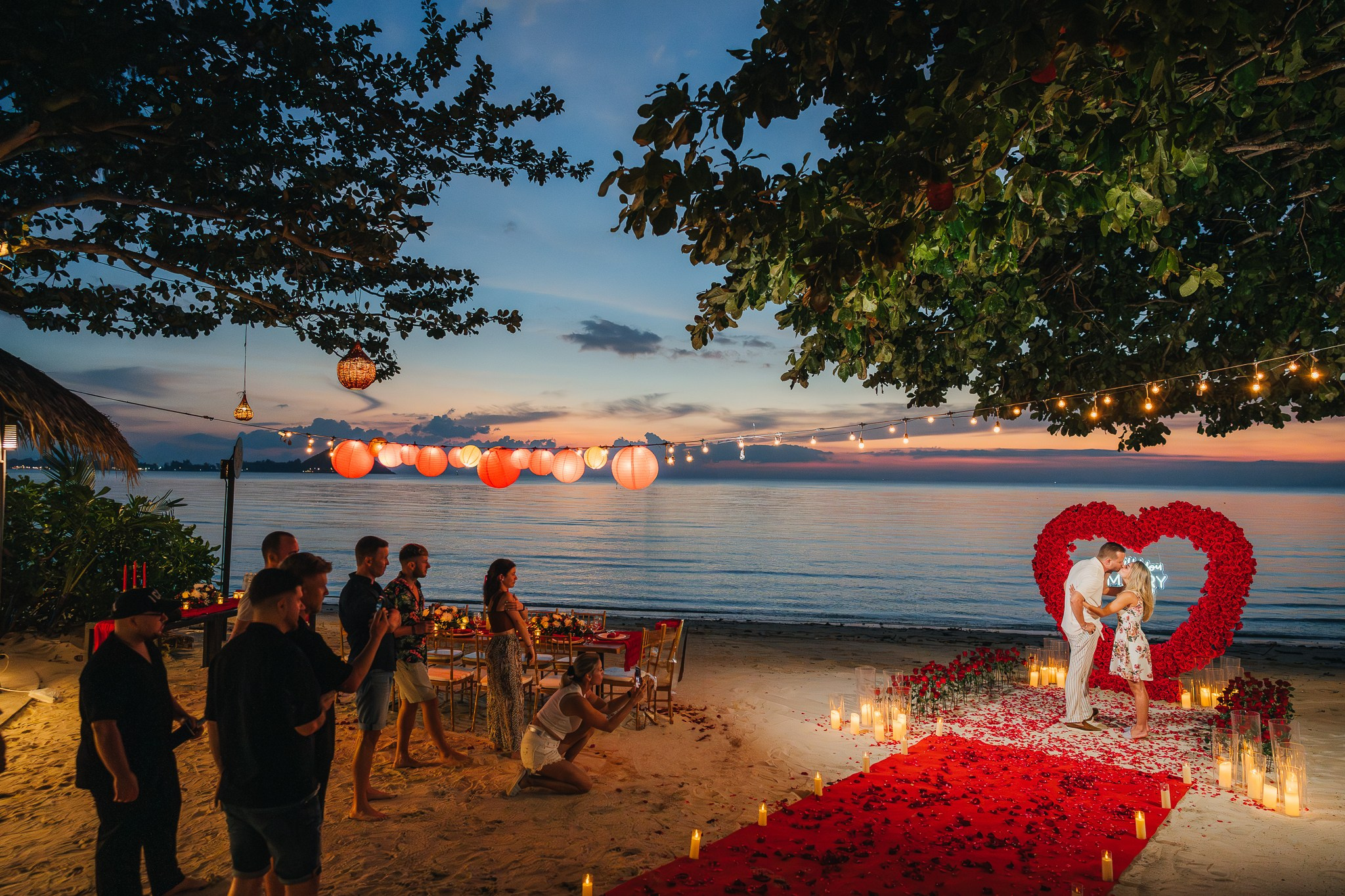 Invite friends. Romantic proposal on Koh Samui, Thailand