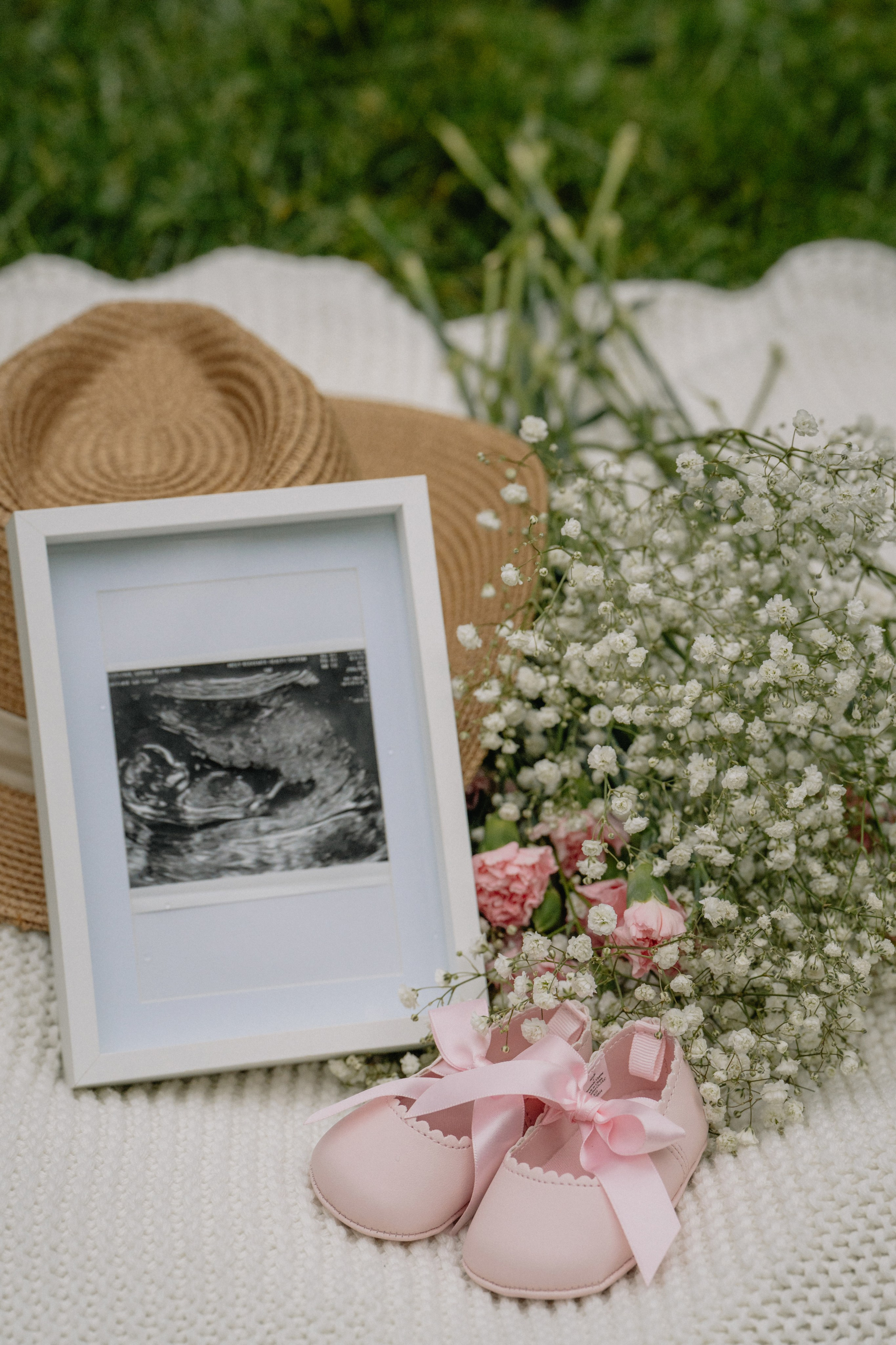 Outdoor Maternity Photography – Capturing Motherhood in Nature. Alisa Tant — Family and newborn photographer Bucks County, Montgomery county, Philadelphia, NJ