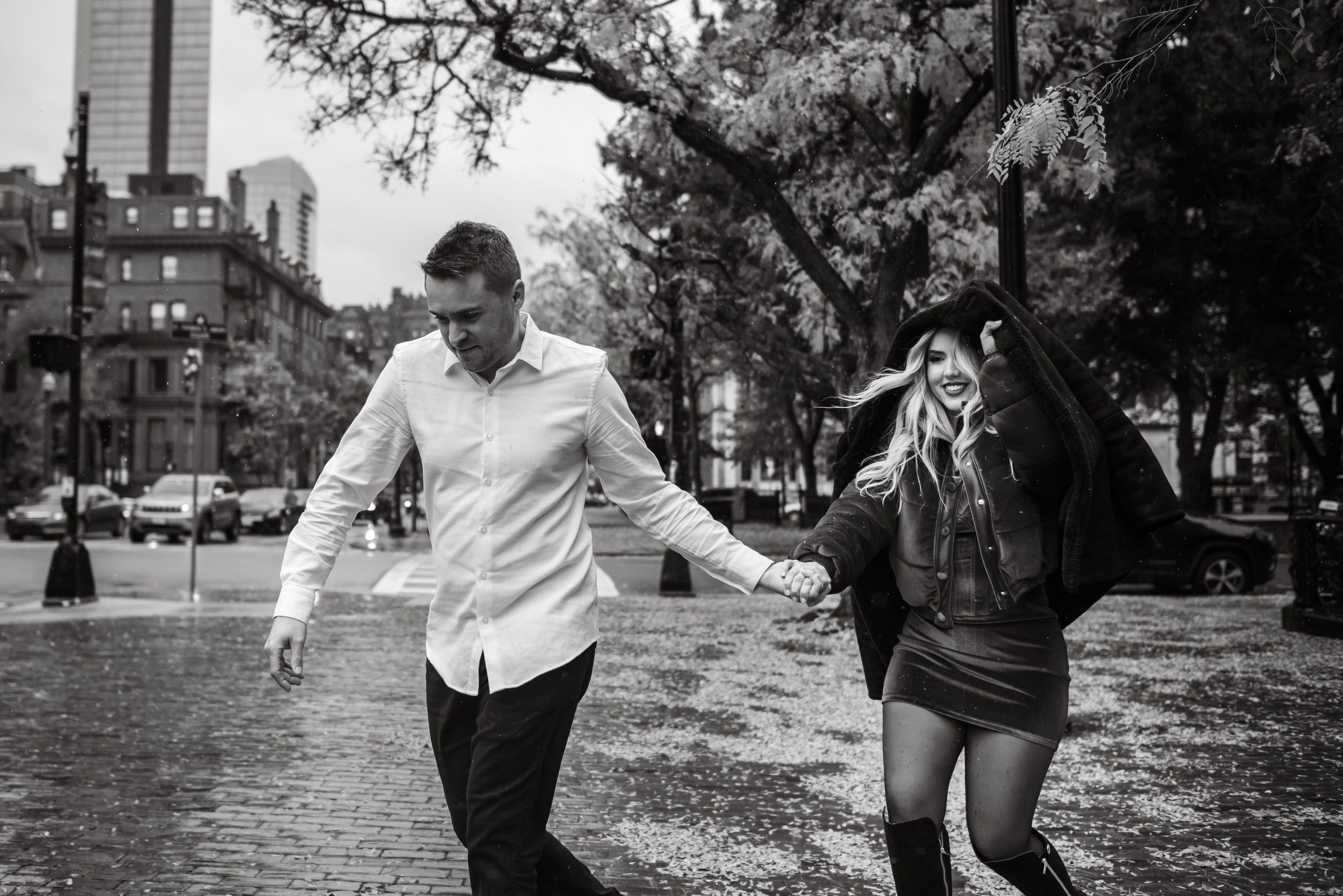 Capturing Fall Love: Shelen and Marcelo’s Romantic Photoshoot in Boston. Wedding photographer in Orlando, Boston & New York Anderson Marques