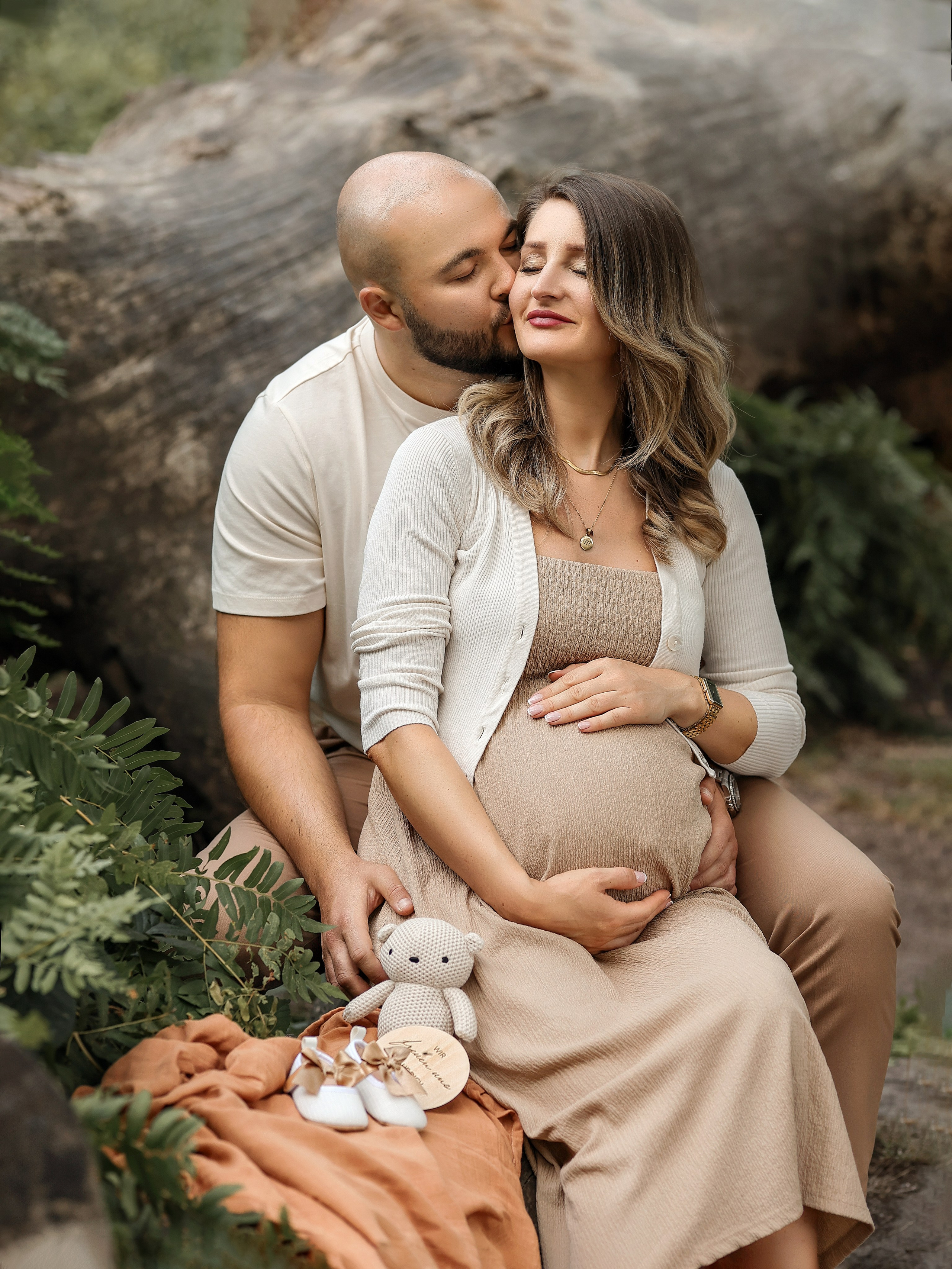 Babybauch (Price). Familien- Fotografin in Marienhafe, Aurich, Emden, Norden, Leer