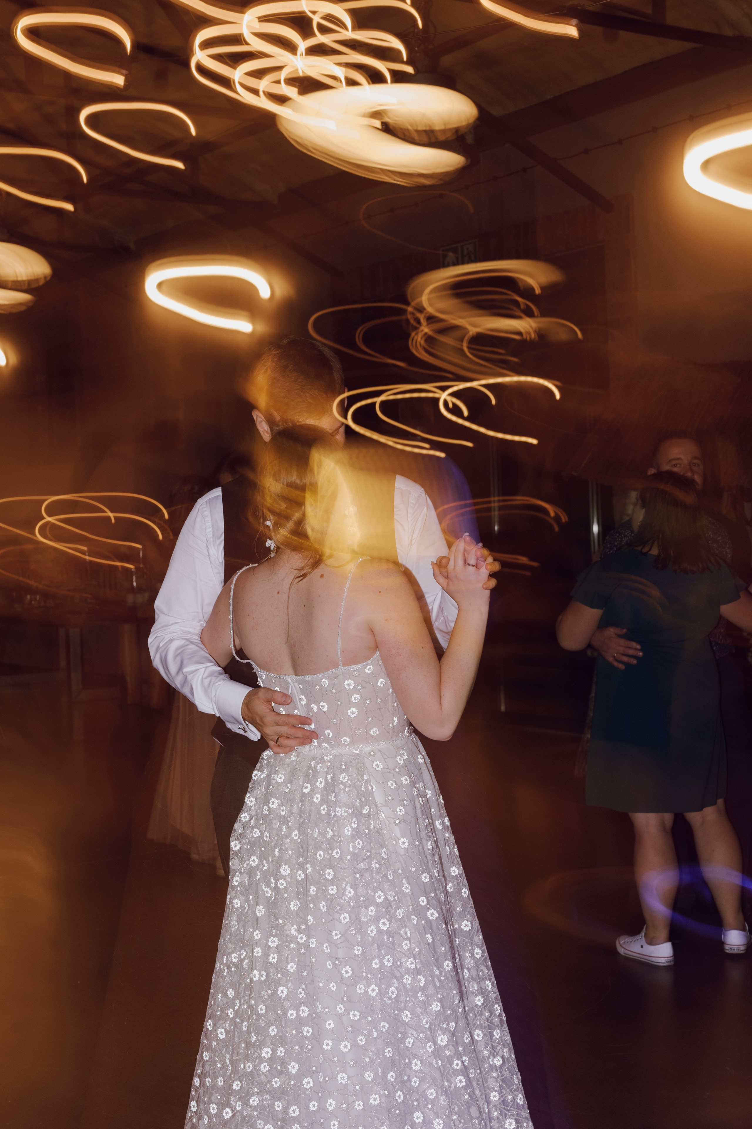 Kasia & Kuba | Wesele w stodole Owczarnia. Ślubny fotograf Poznań | Oliwia Makara