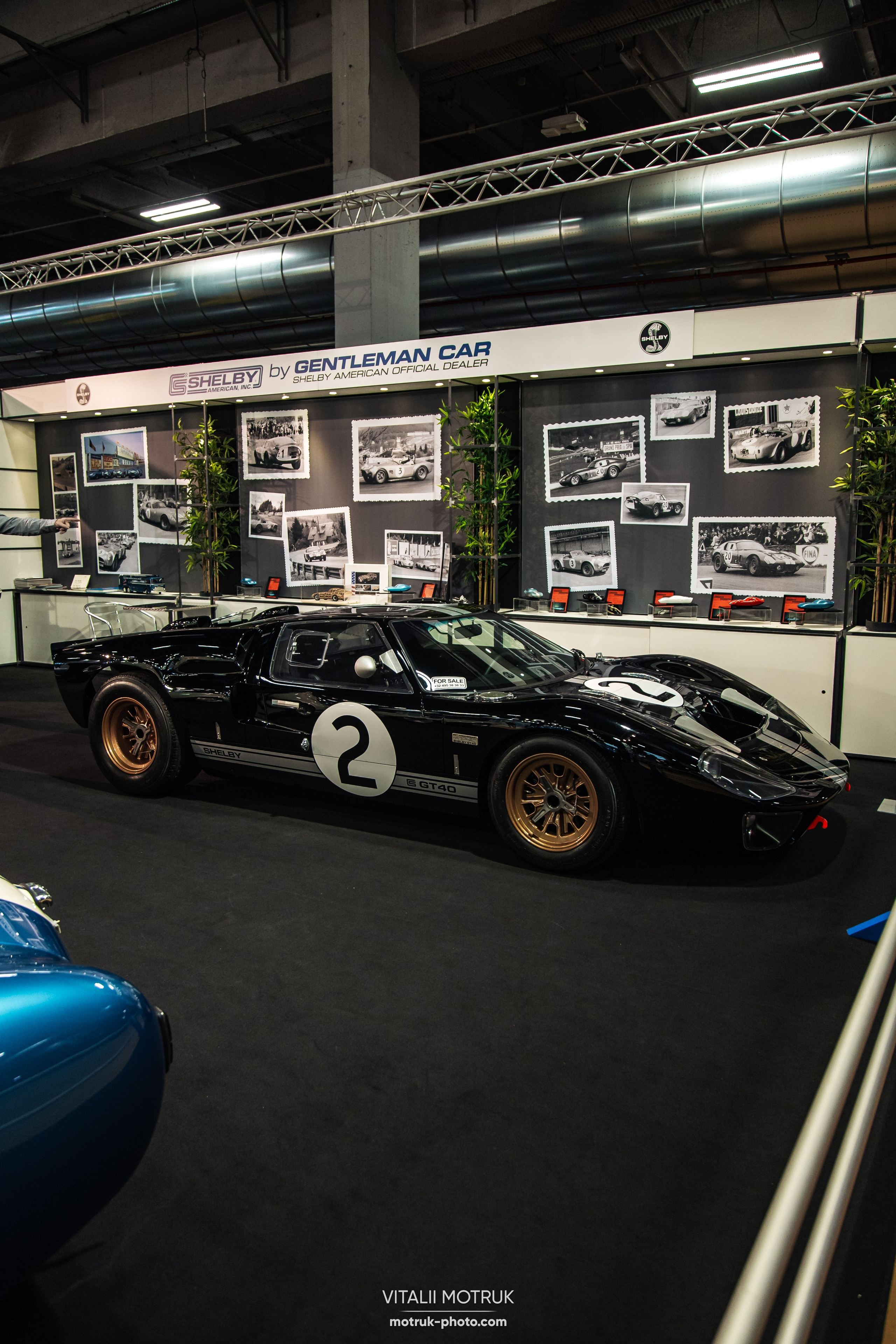 Retromobile 2023. Photographe de voitures à Paris — Vitalii Motruk