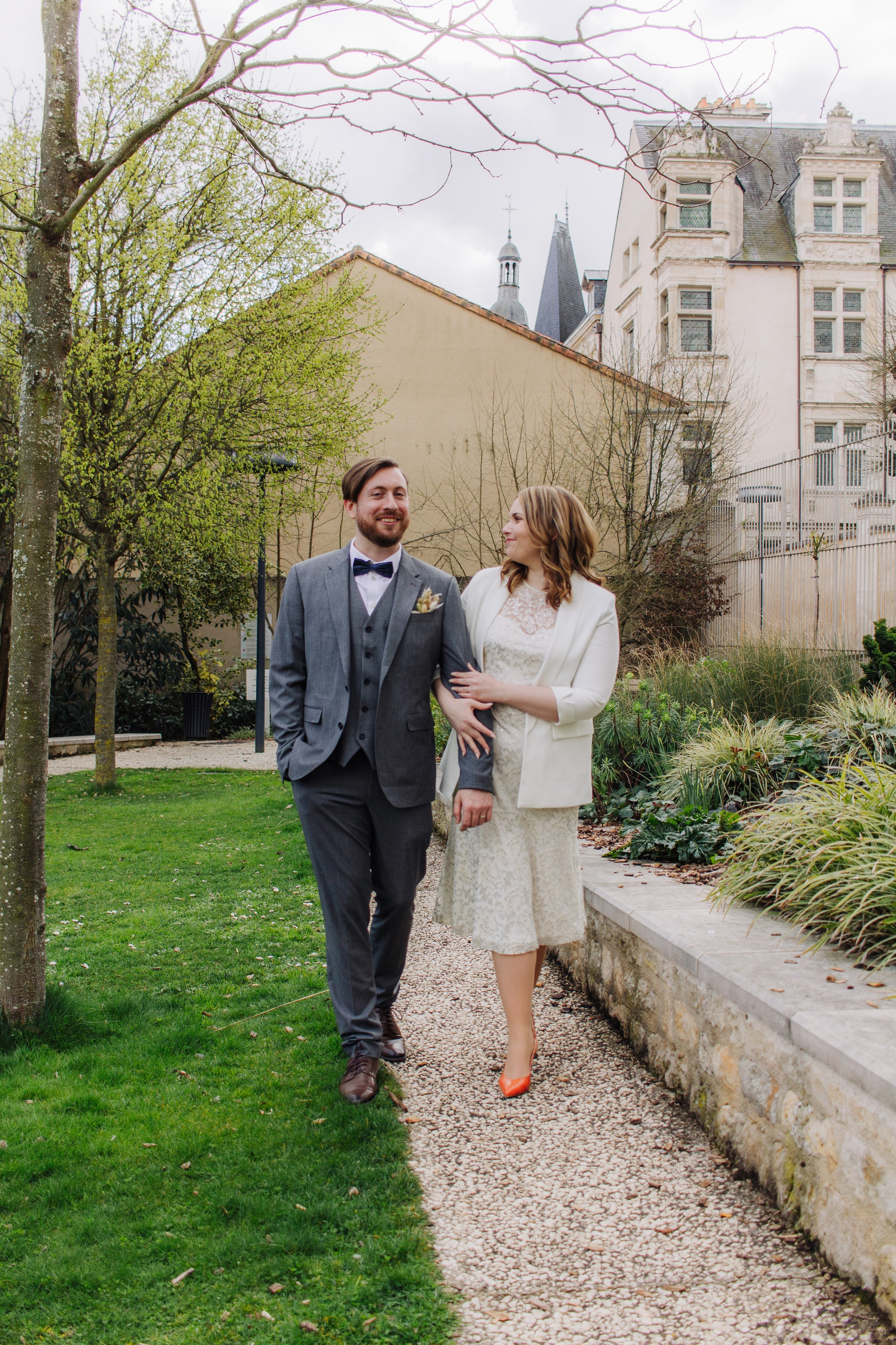 Mariage intimiste de Lorelei et Jeremy. Studio photo « Partage ton bonheur » – Photographe famille près de Châtellerault, Poitiers et Tours