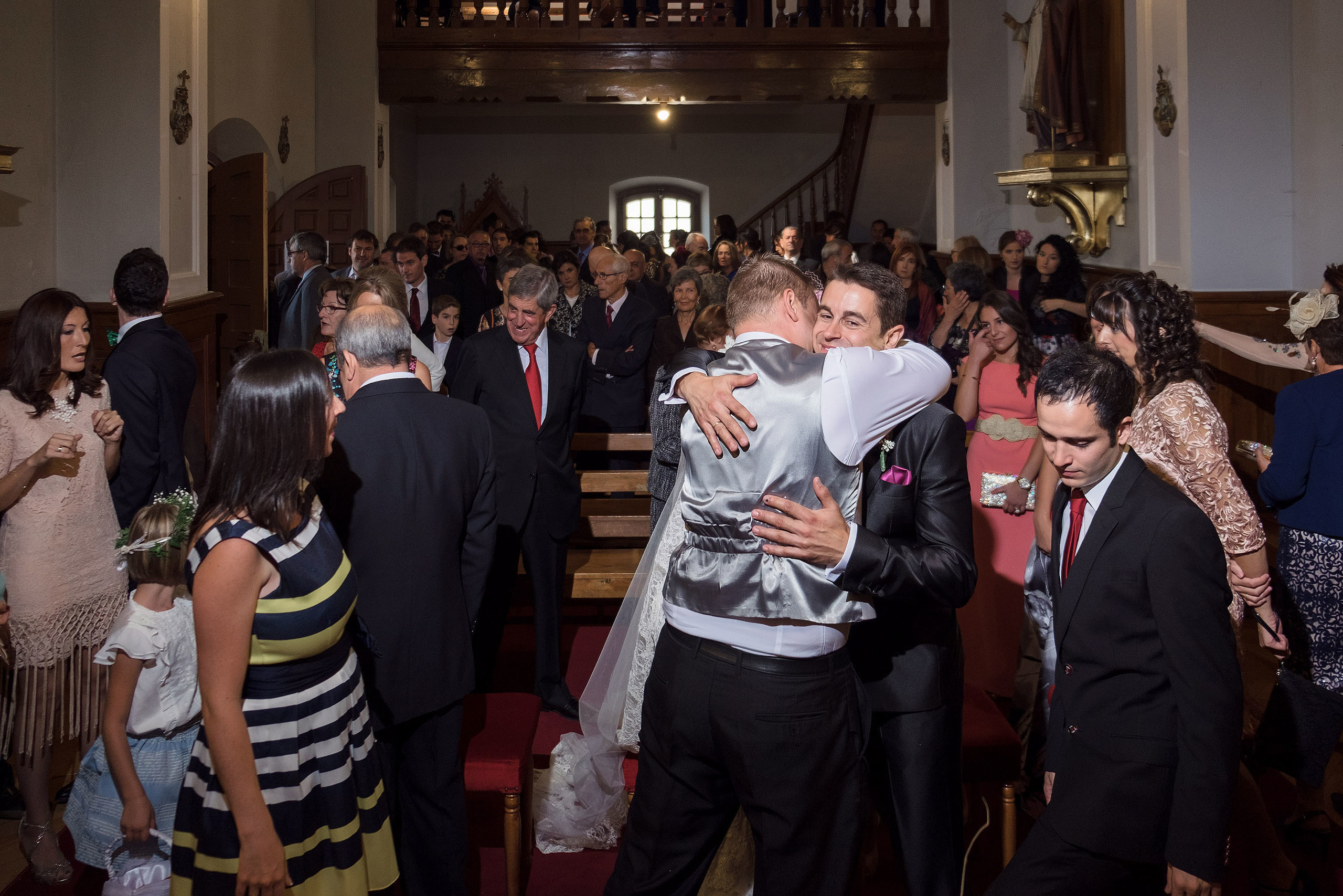 Boda Broto - Iglesia de Sarvise - Fotosesion Ordesa - Vanesa y Manuel. PIXLOVE - Fotógrafos de bodas Huesca Pirineos Zaragoza