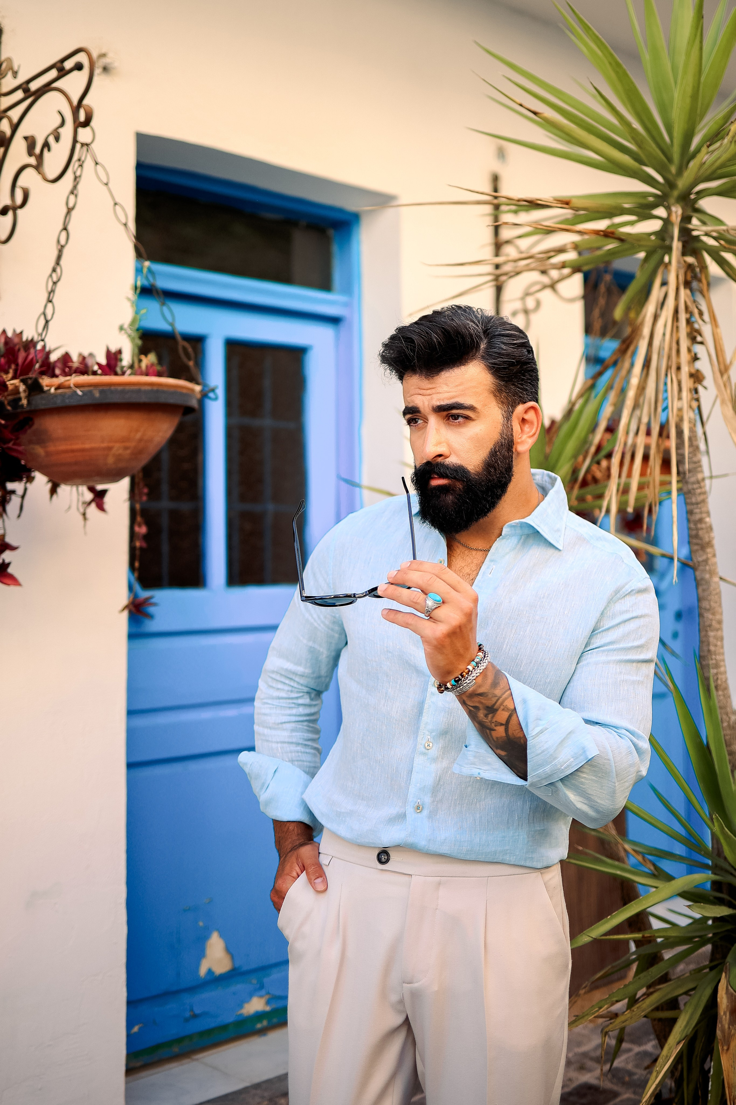 Photoshooting in old town of Antalya. Photographer in Turkey, Antalya, Kemer, Belek, Side, Kas, Fethiye