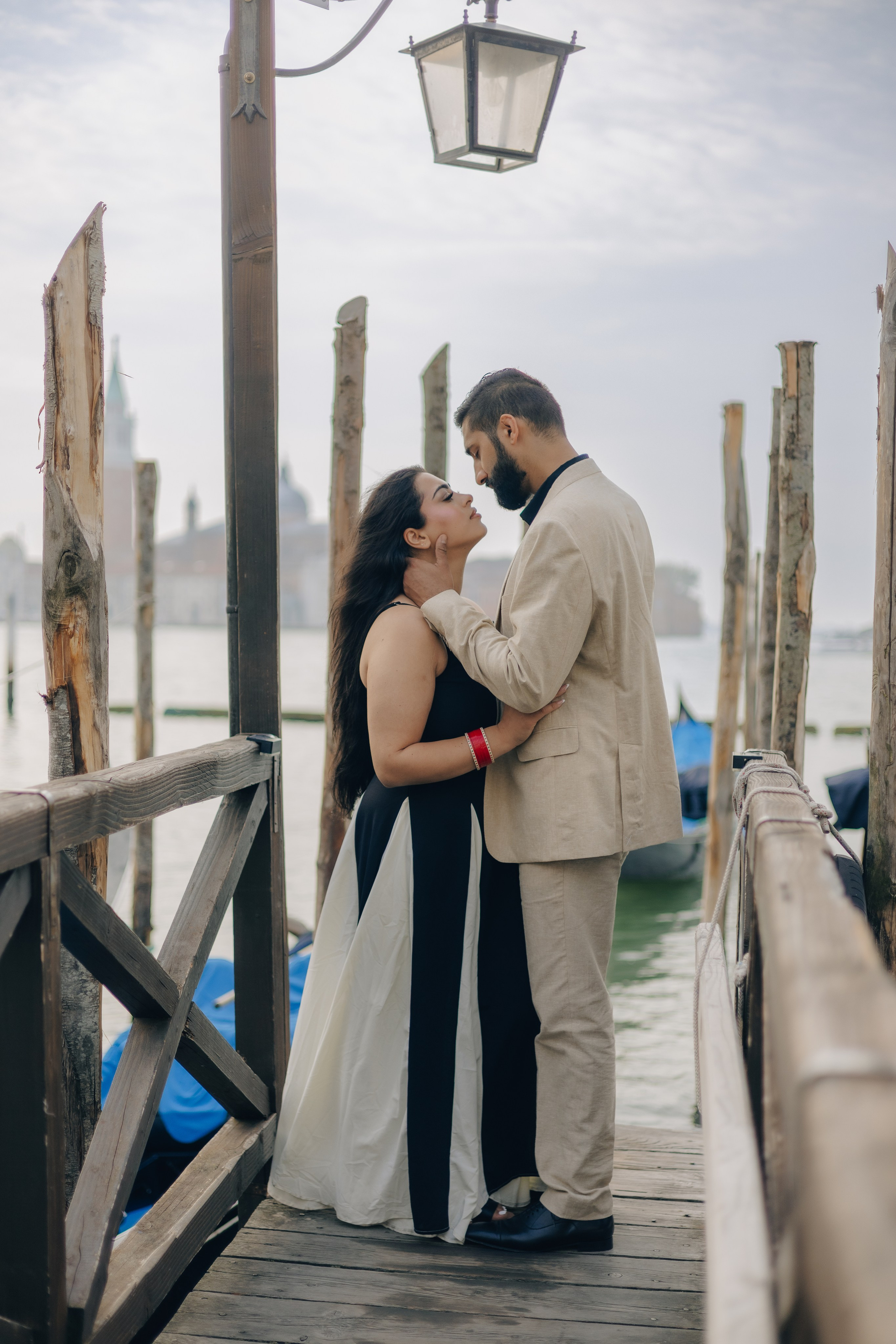 Roop and Andy. Sara Luca Wedding Photographer in Italy and Europe