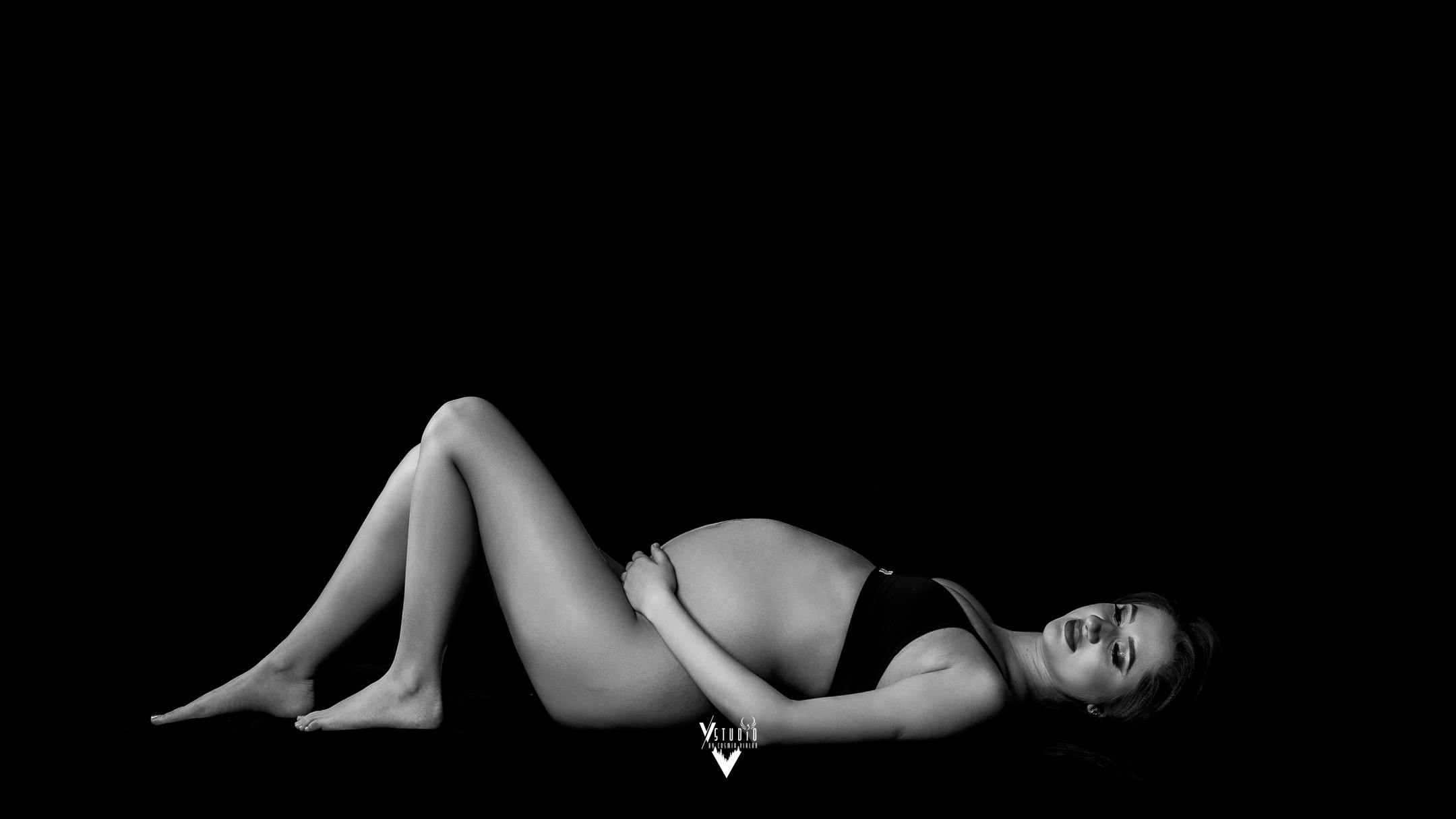 Raluca — maternity. VStudio — mai mult decât fotografii