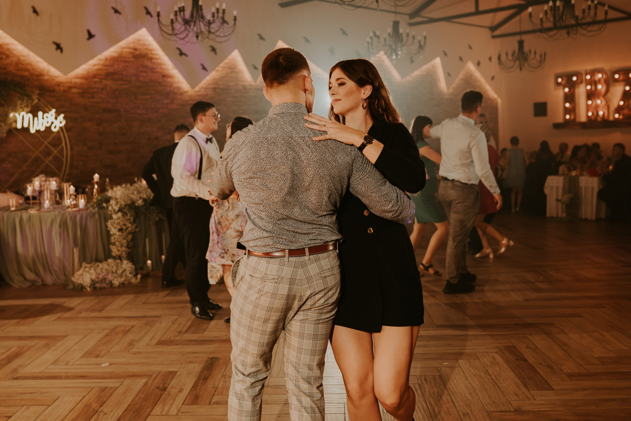 Trzy Drzewa: wspaniała uroczystość Wiktorii i Kamila. Karkowskafoto - fotografia miłości