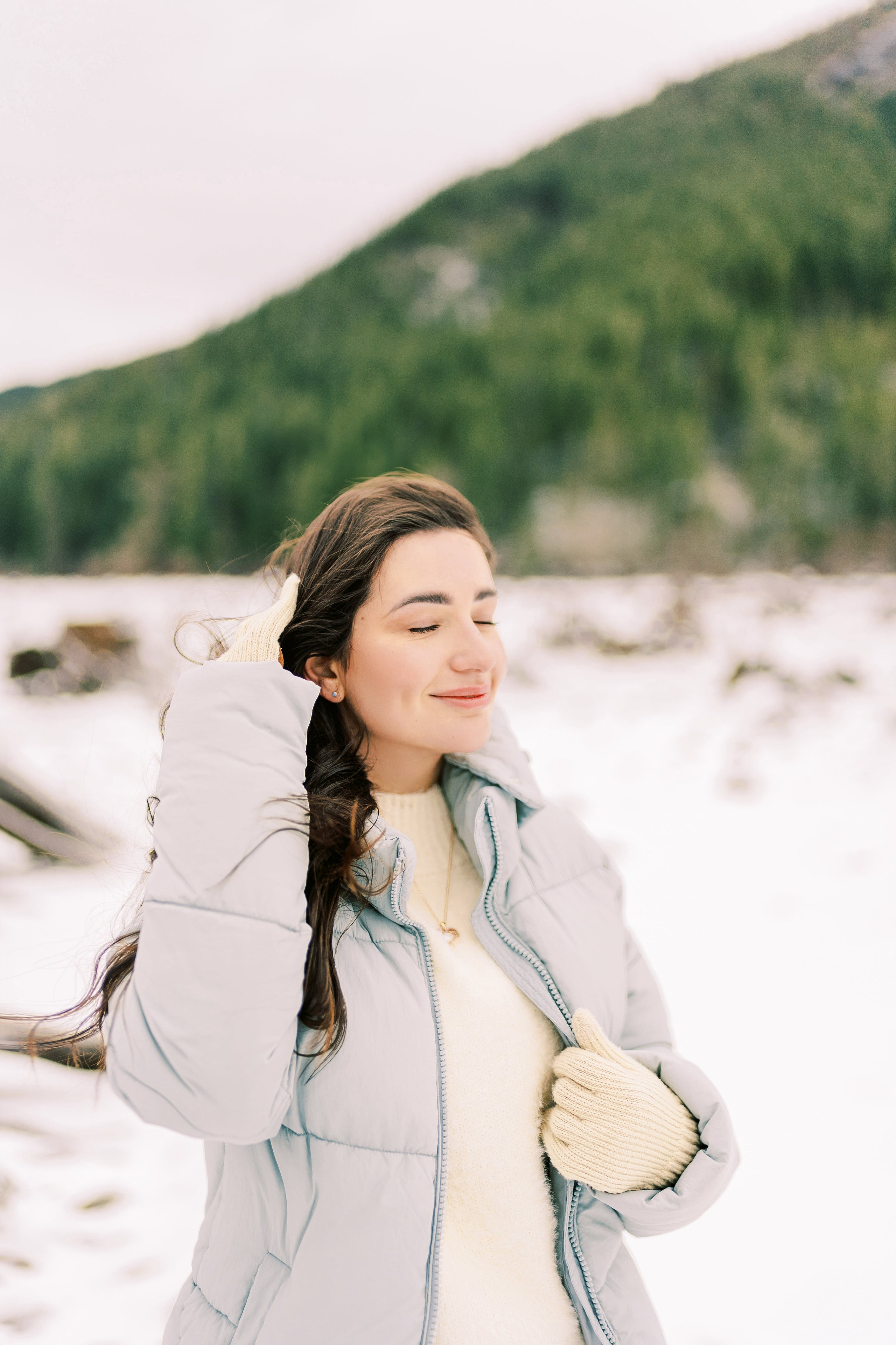 Irina & Bogdan / January 2024. Rattlesnake Lake, WA. EVAN ARISTOV WEDDING PHOTOGRAPHY — Seattle Wedding Photographer