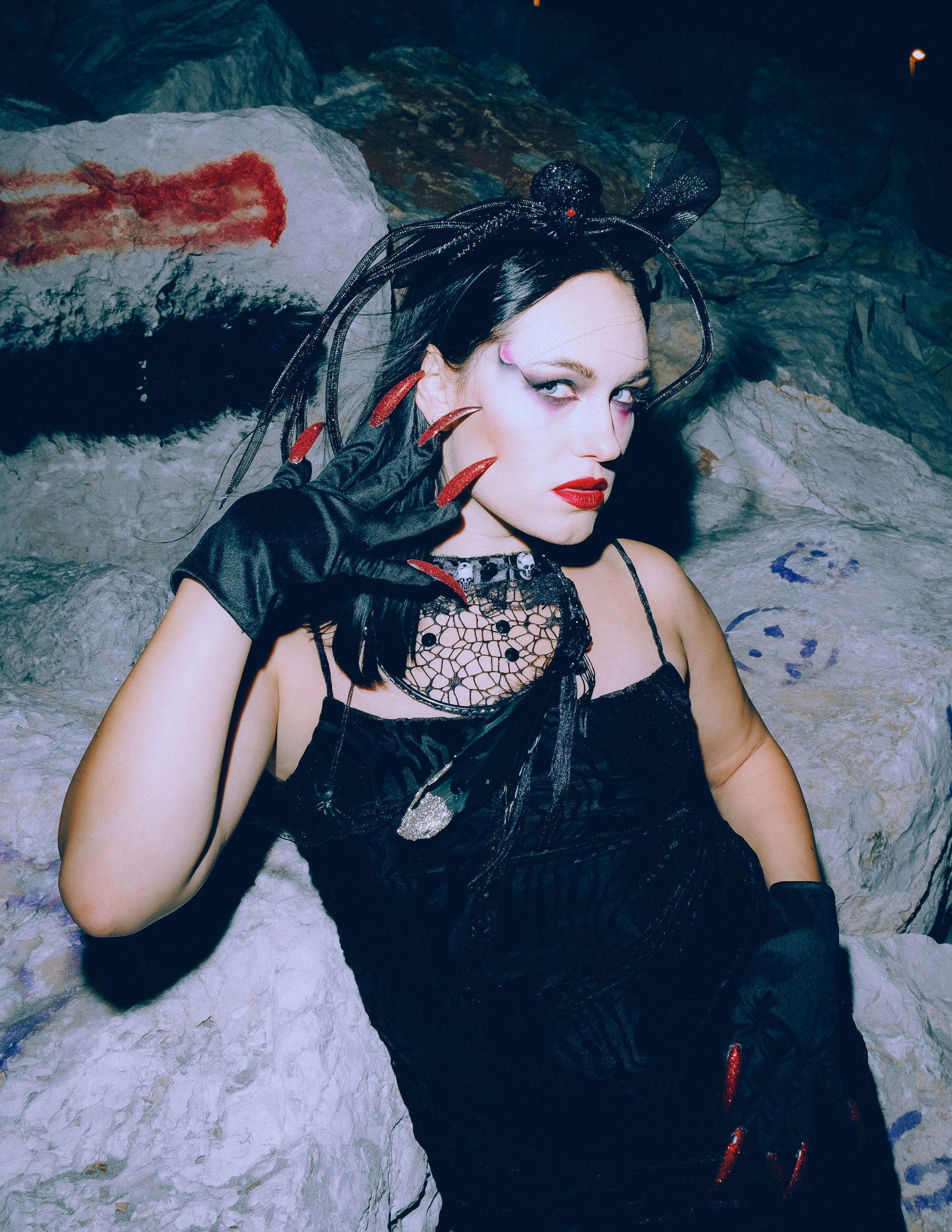 Мистическая Halloween-фотосессия на пляже: фотограф Аликанте и Торревьеха для креативных съемок — Андрей Луковников