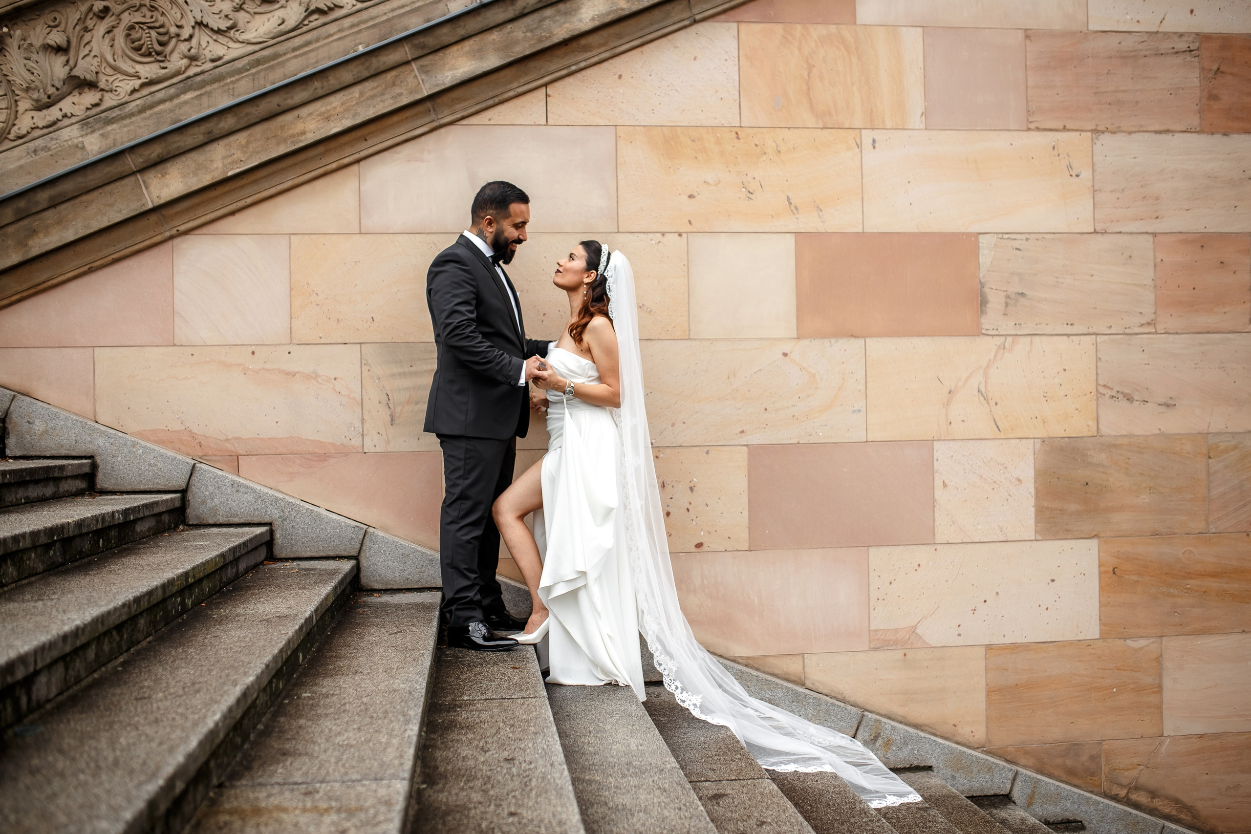 Hochzeitsshooting im Herzen von Berlin. Hochzeitsfotografie in Berlin Nataliia Schütze