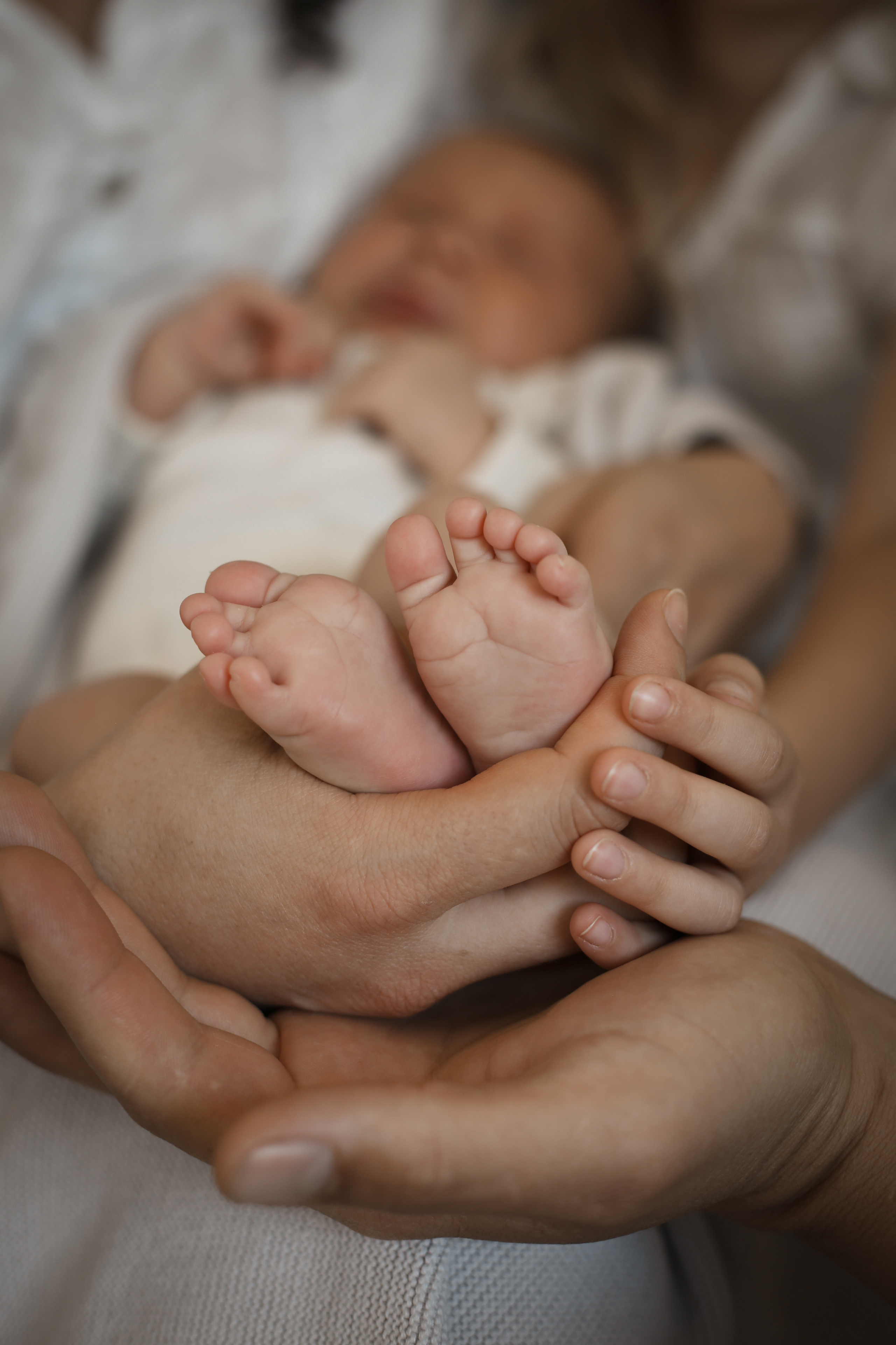 Newborn, Baby with Family. Family and children’s lifestyle photographer Elena Tumanova