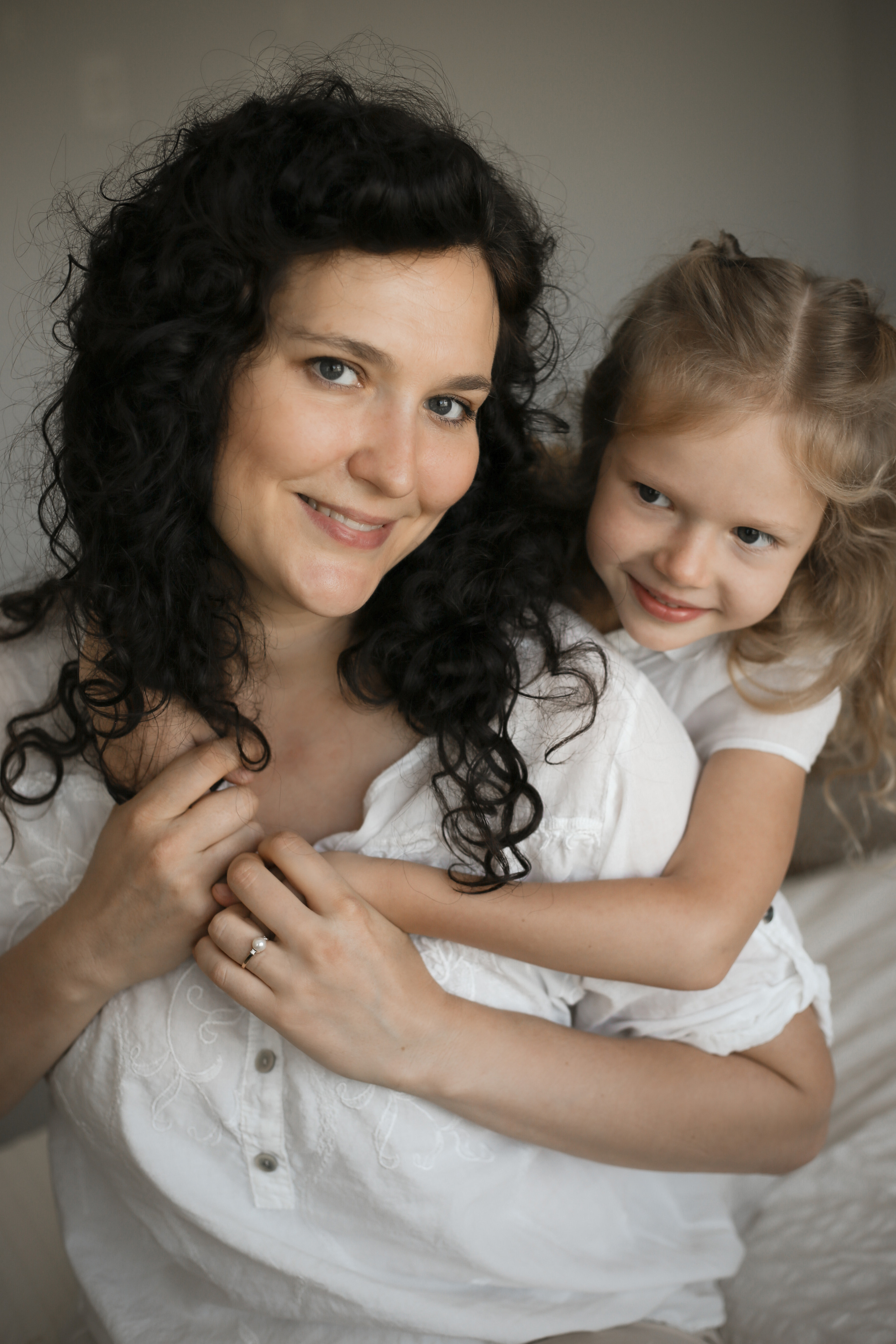 Newborn, Baby with Family. Family and children’s lifestyle photographer Elena Tumanova