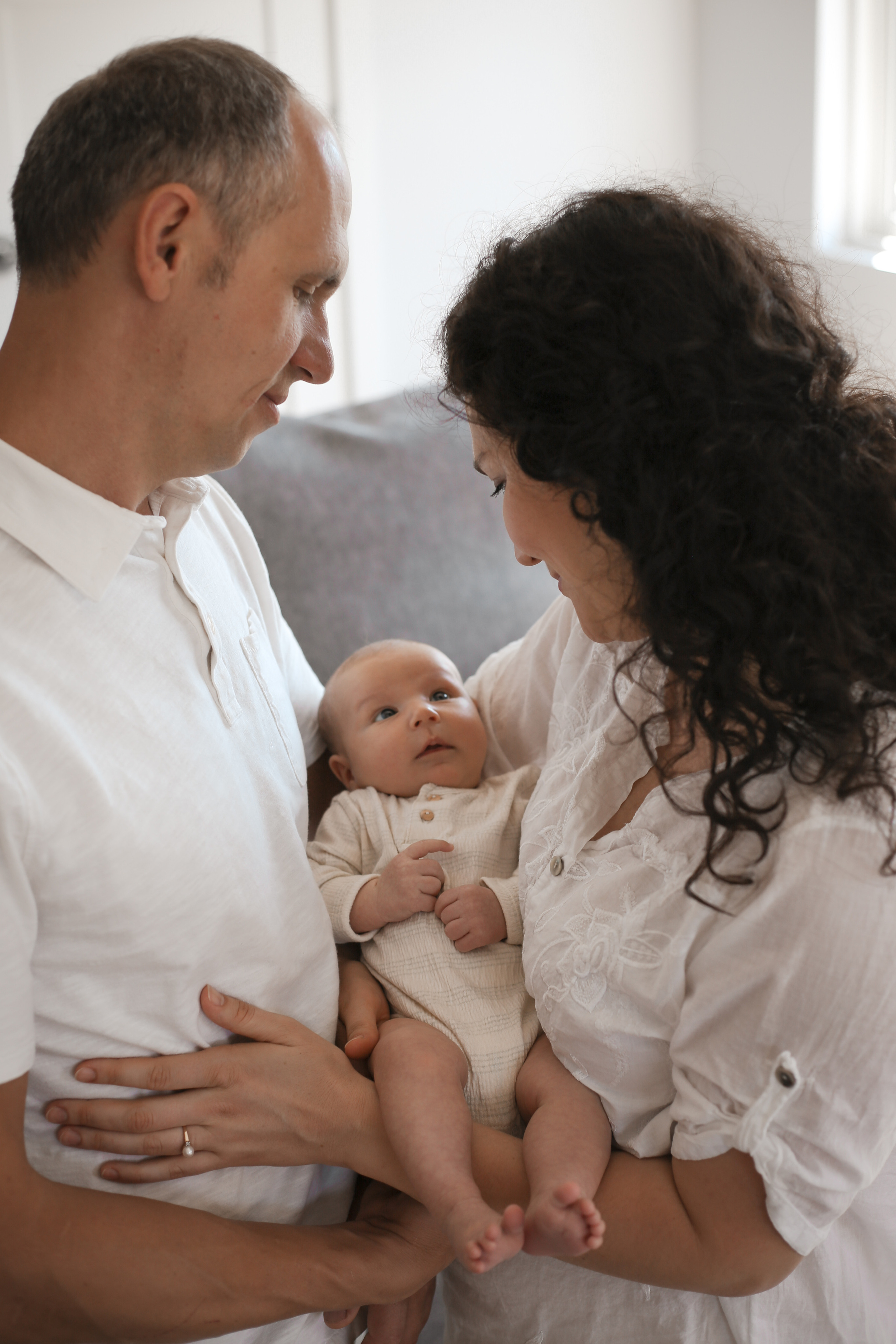 Newborn, Baby with Family. Family and children’s lifestyle photographer Elena Tumanova