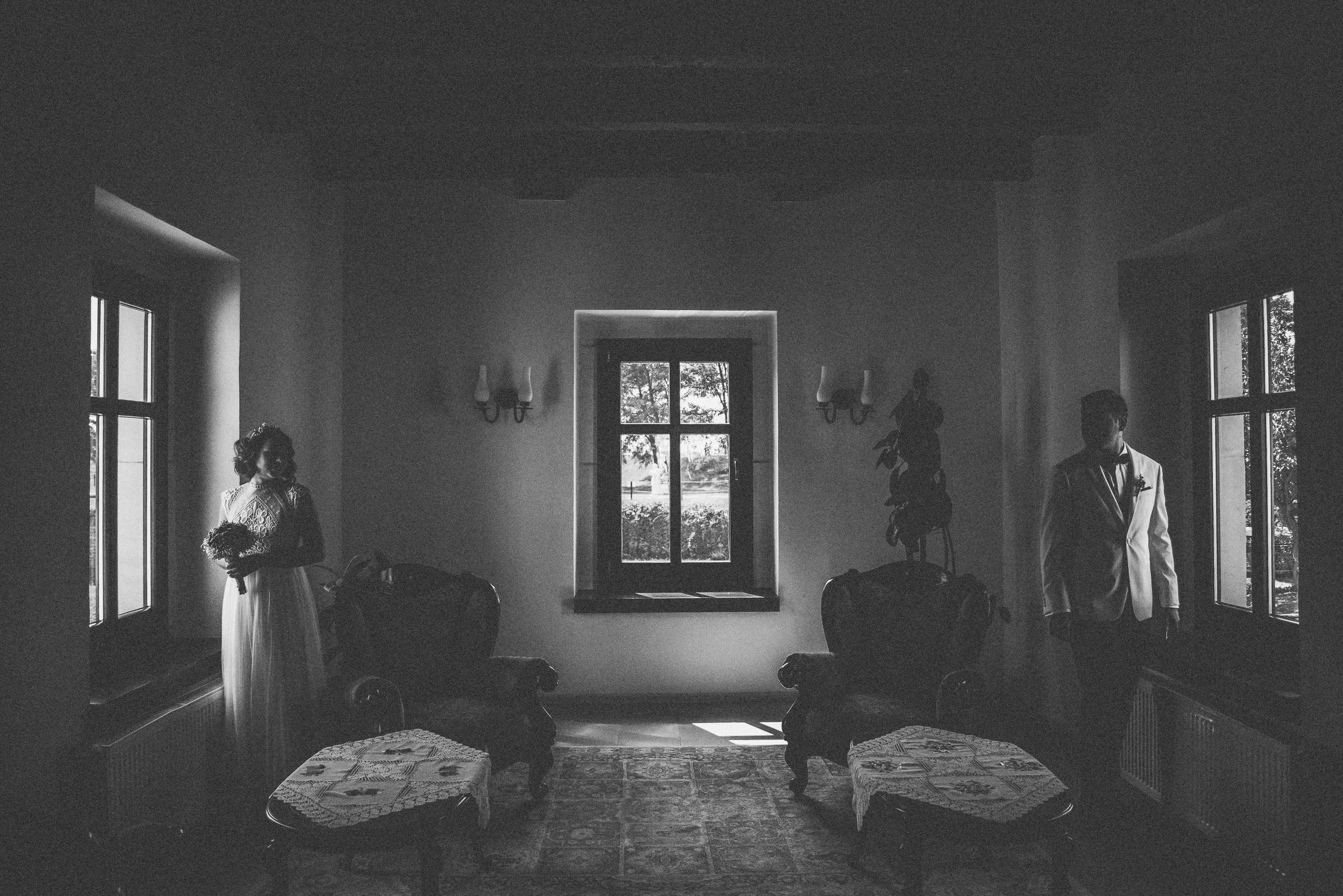 Alina și Ionuț | Fotografii Alb-Negru în Alba Iulia | Alex Vasilie. Alex Vasilie | Fotograf de Nuntă, Botez și Portret | Cluj-Napoca