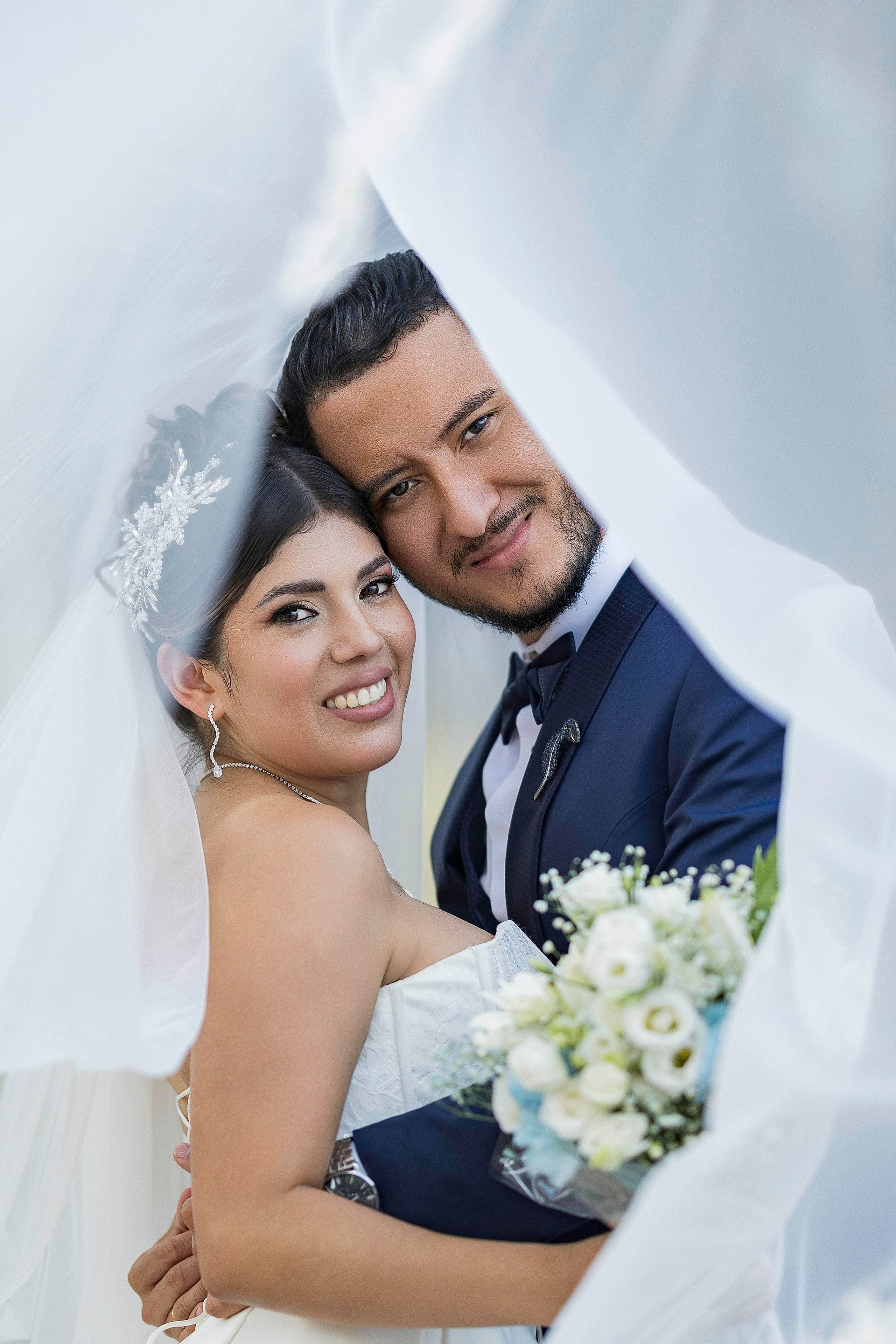 Joseline & Bryan. Estudio fotográfico Torrejón de Ardoz para todo tipo de eventos