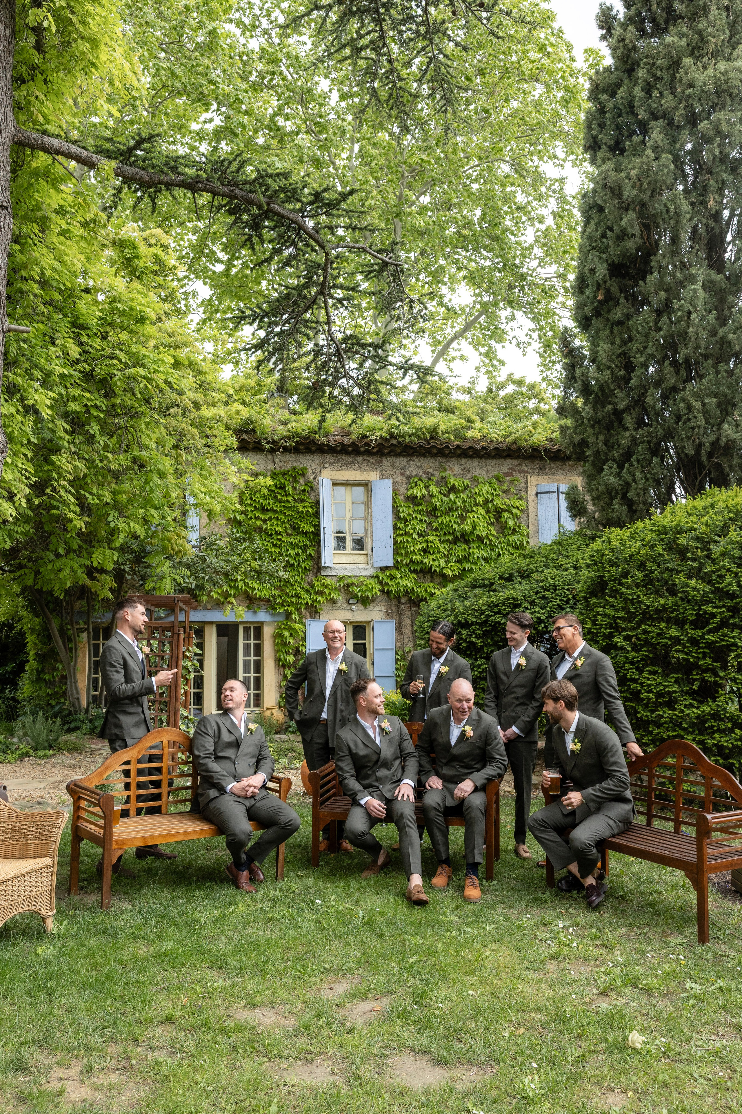 Vineyard Château Wedding in Occitanie — Puits Es Pratx. Eugénie Smirnova — Wedding & Elopement Photographer in Southwest France