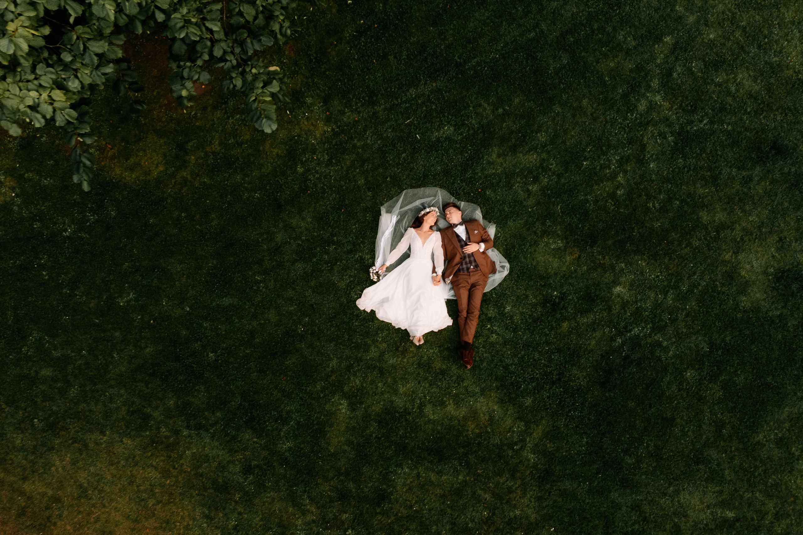 Laura ♡ Marcin. Fotograf Ślubny Warszawa - Sesje Biznesowe Rodzinne Eventy