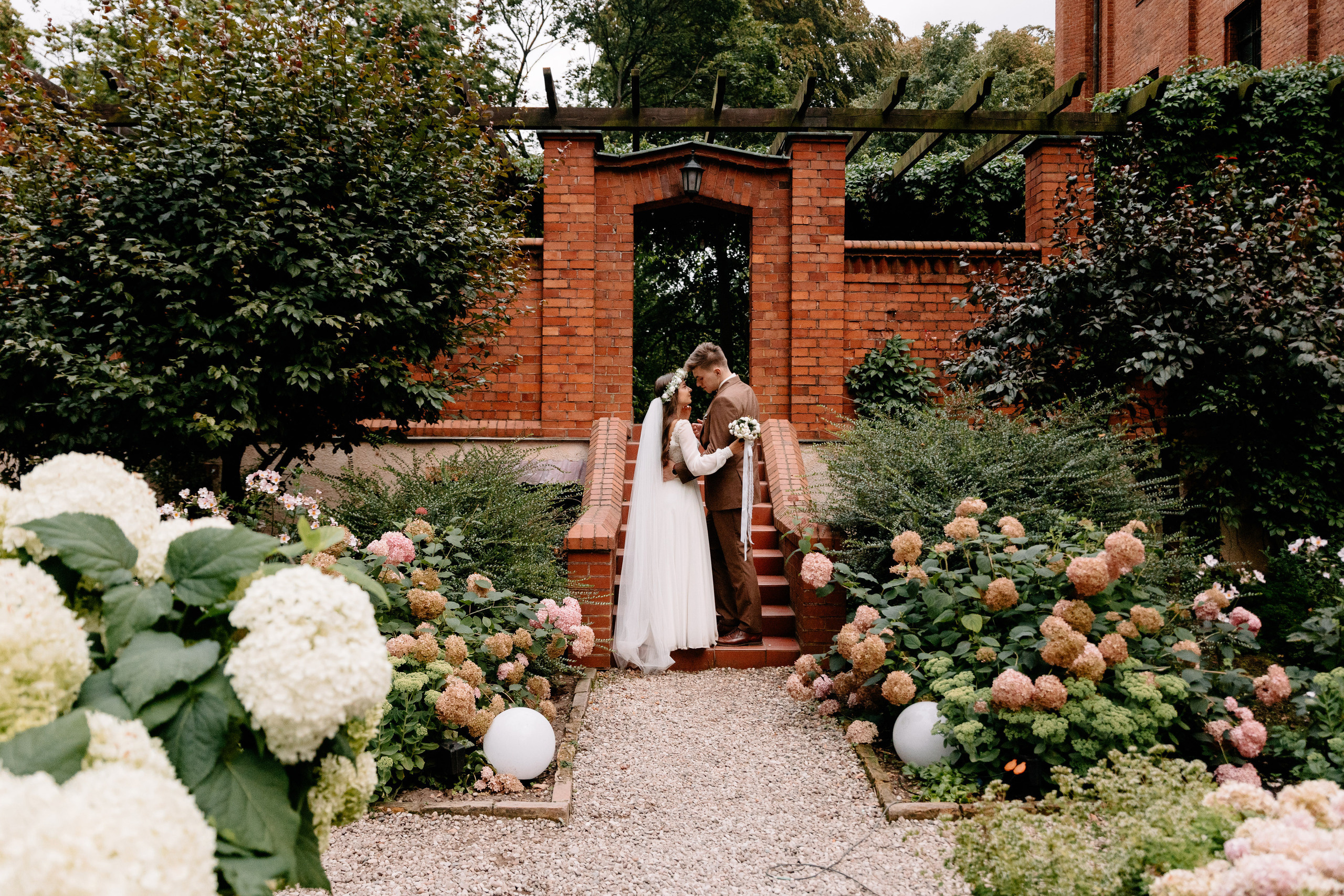Laura ♡ Marcin. Fotograf Ślubny Warszawa - Sesje Biznesowe Rodzinne Eventy