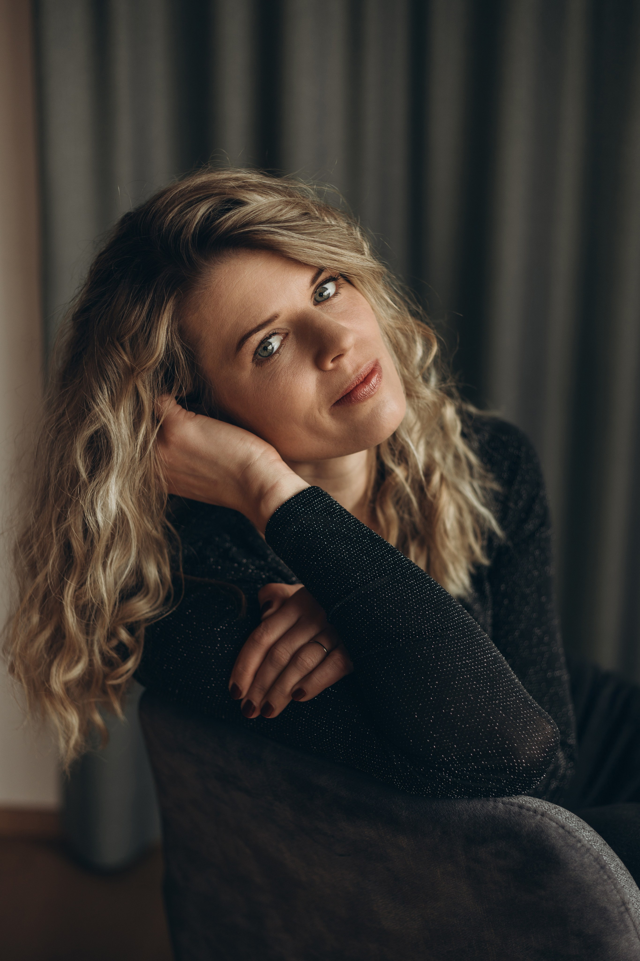 Porträt. Fotografin Larysa Chepurko| Füssen| Garmisch-Partenkirchen| Weilheim| Schongau| Murnau| München | Hochzeitsfotograf Füssen | Larysa Photo