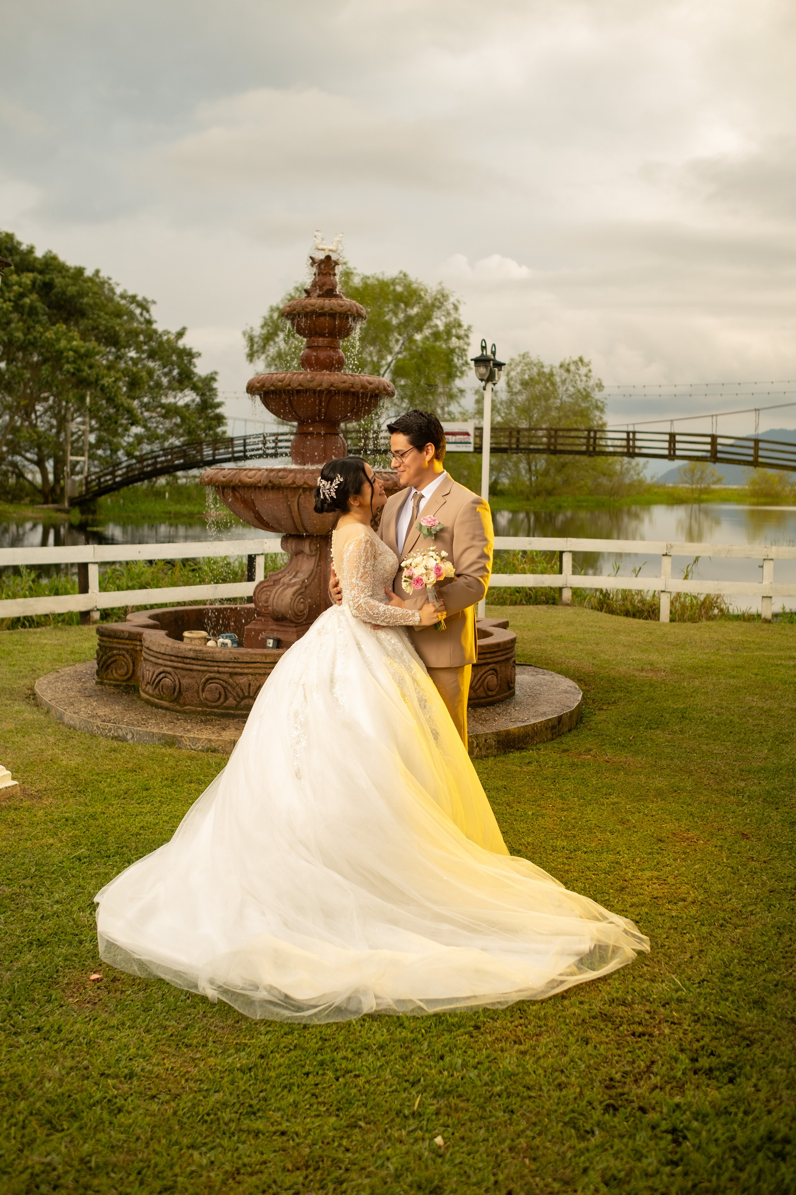 Abi & Gio. Daniel Brand | Fotografía de Bodas y Comercial en Honduras