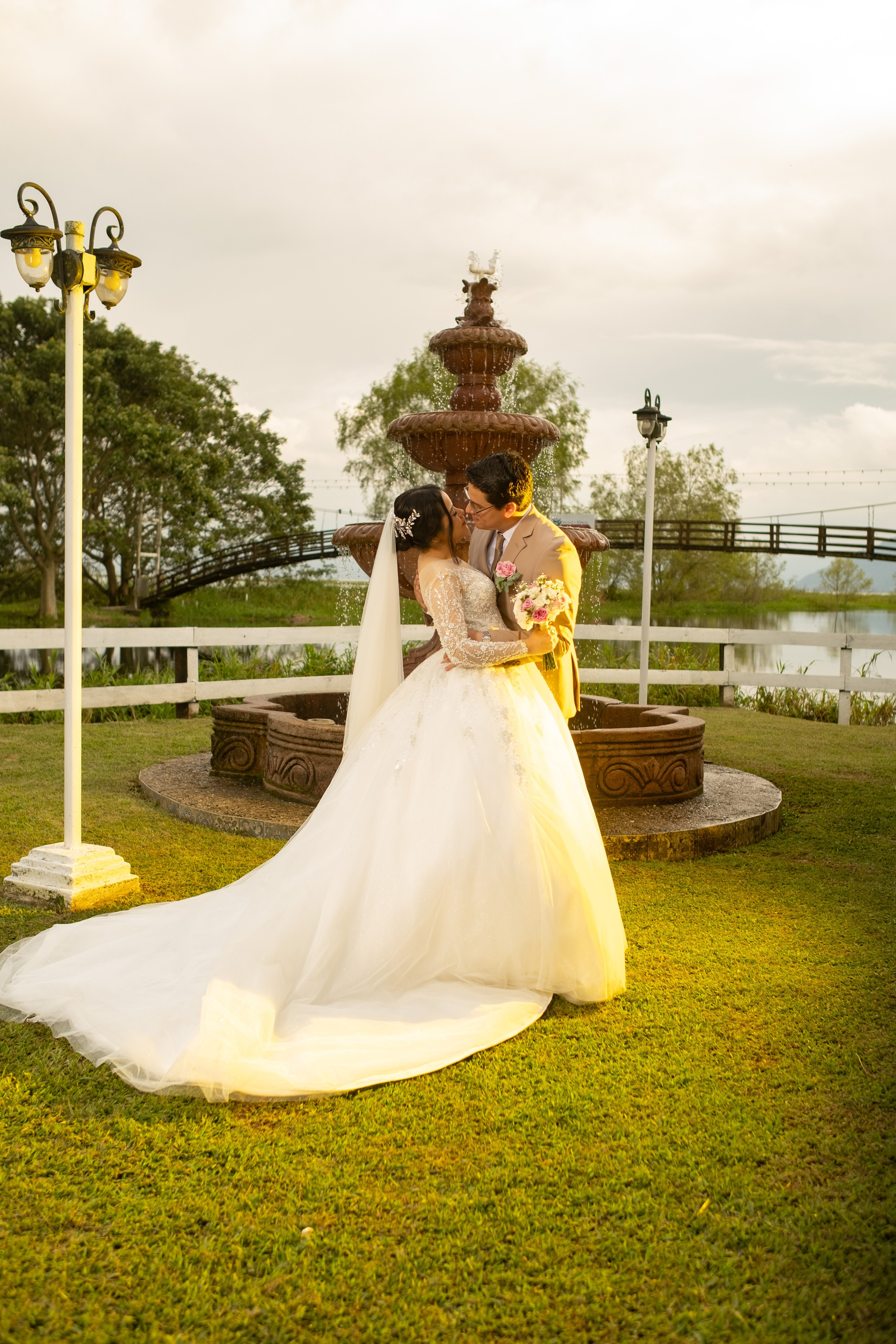 Abi & Gio. Daniel Brand | Fotografía de Bodas y Comercial en Honduras