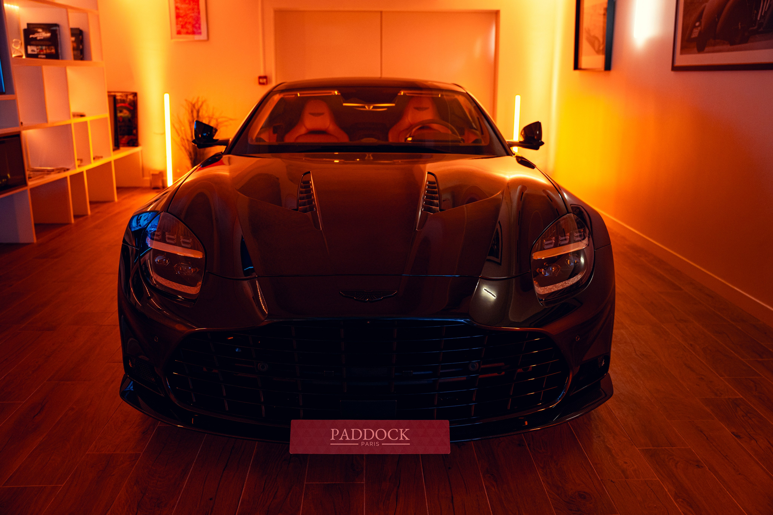 Soiree Padock33. Photographe de voitures à Paris — Vitalii Motruk