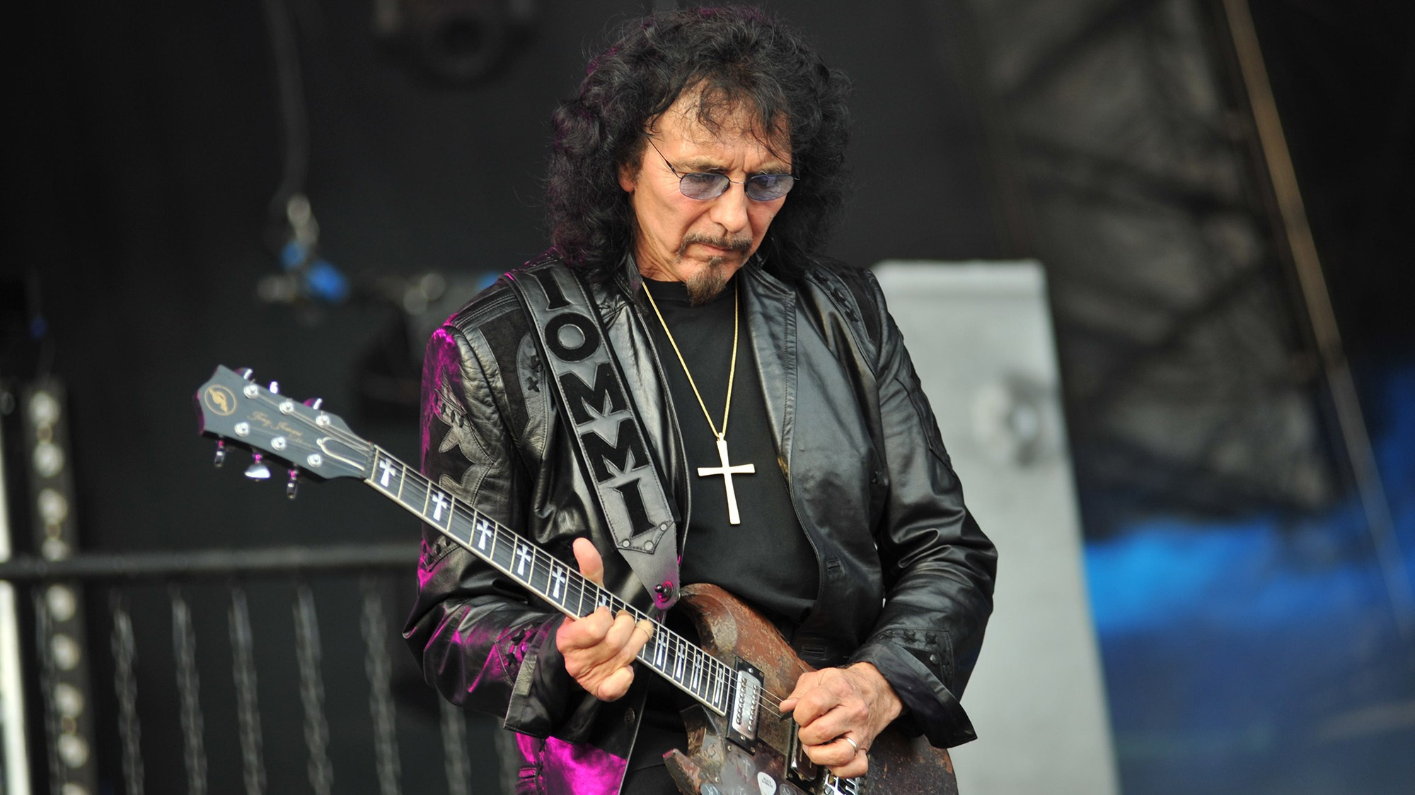 Tony Iommi confirma: el nuevo álbum solista de la leyenda de Black Sabbath saldrá en 2026 | FOTKAI