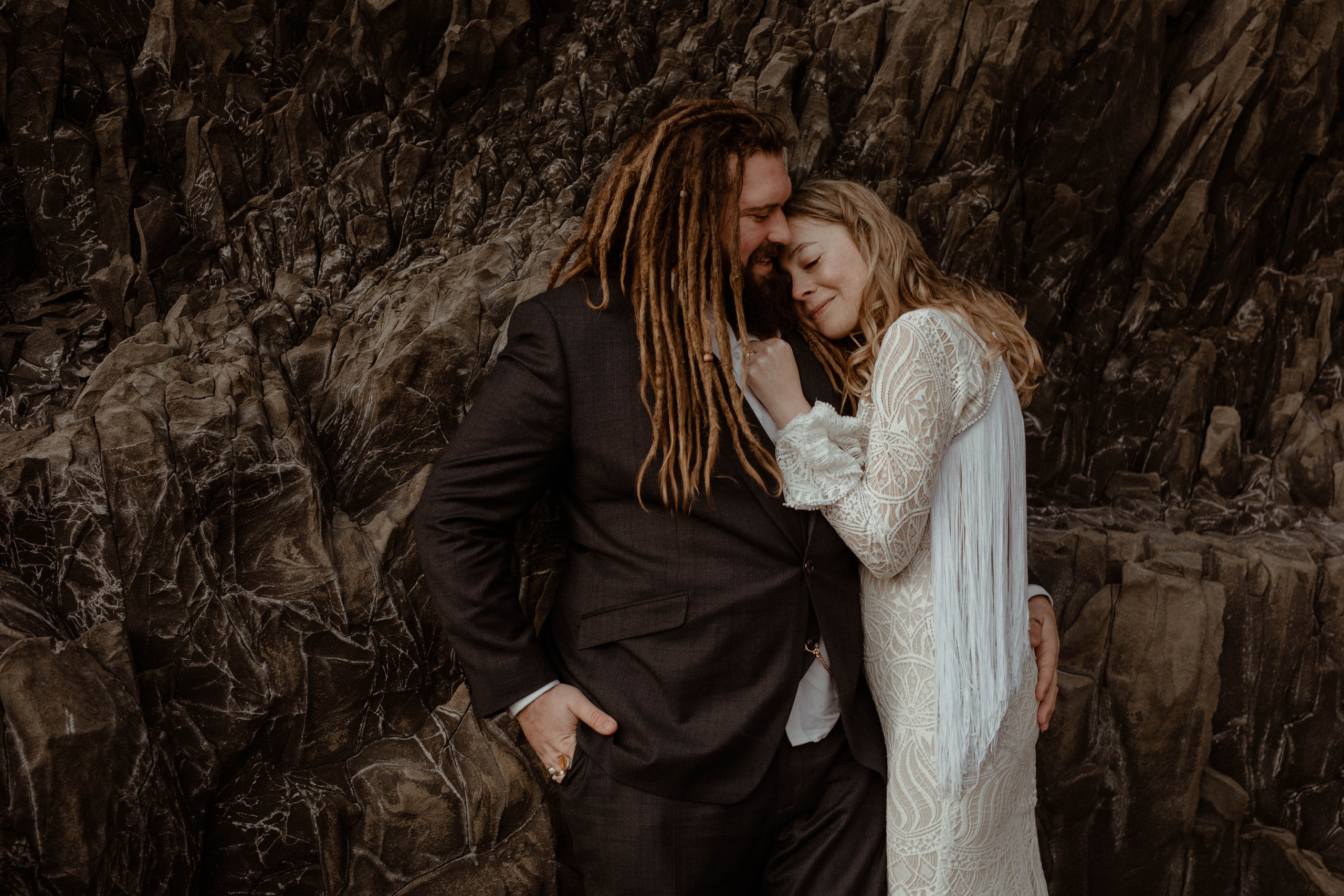 Daisy+Jacob. Iceland elopement photographer & videographer