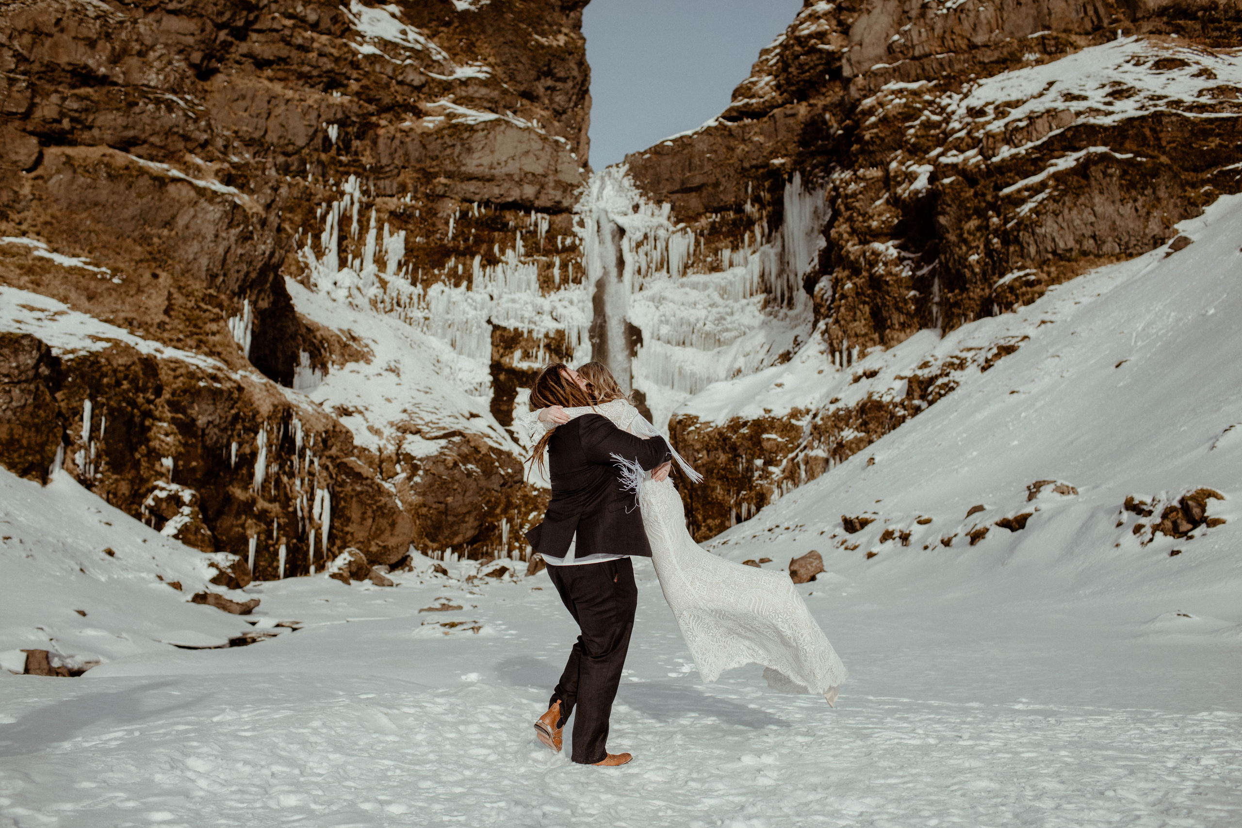Daisy+Jacob. Iceland elopement photographer & videographer