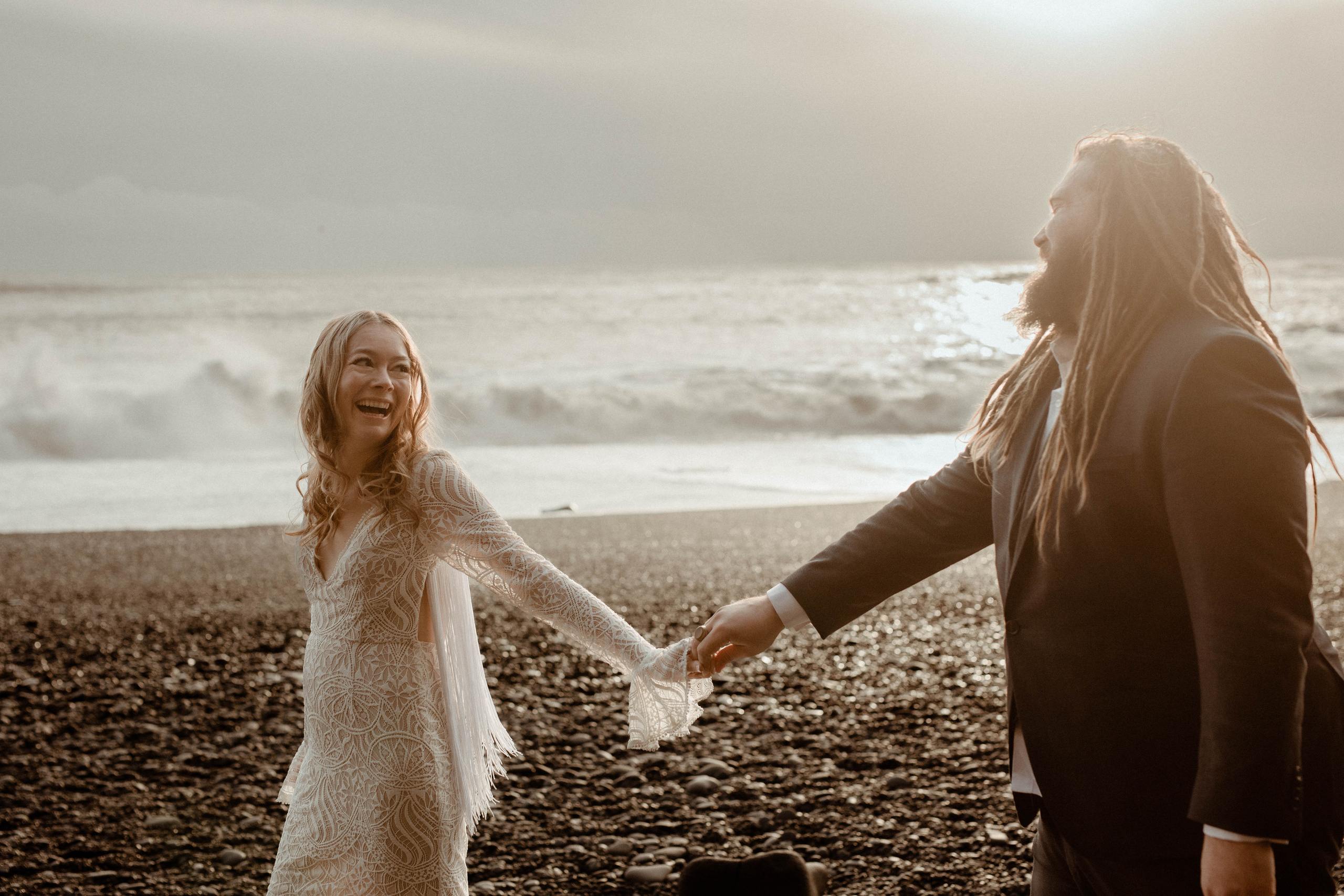 Daisy+Jacob. Iceland elopement photographer & videographer