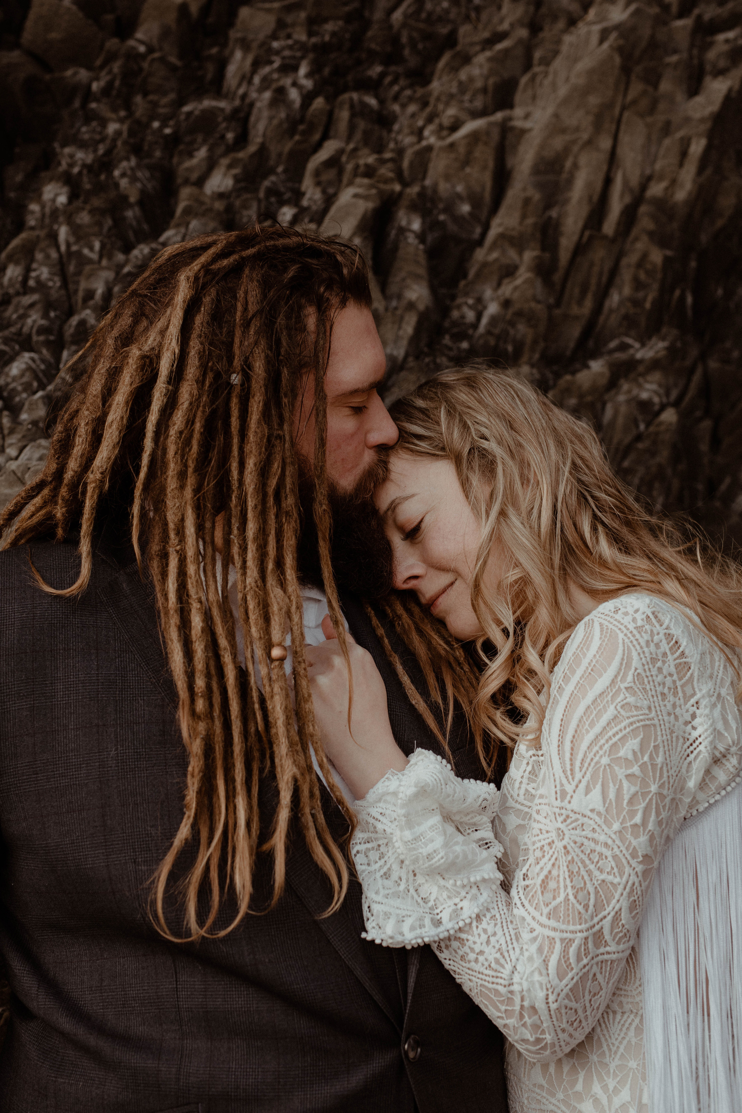 Daisy+Jacob. Iceland elopement photographer & videographer