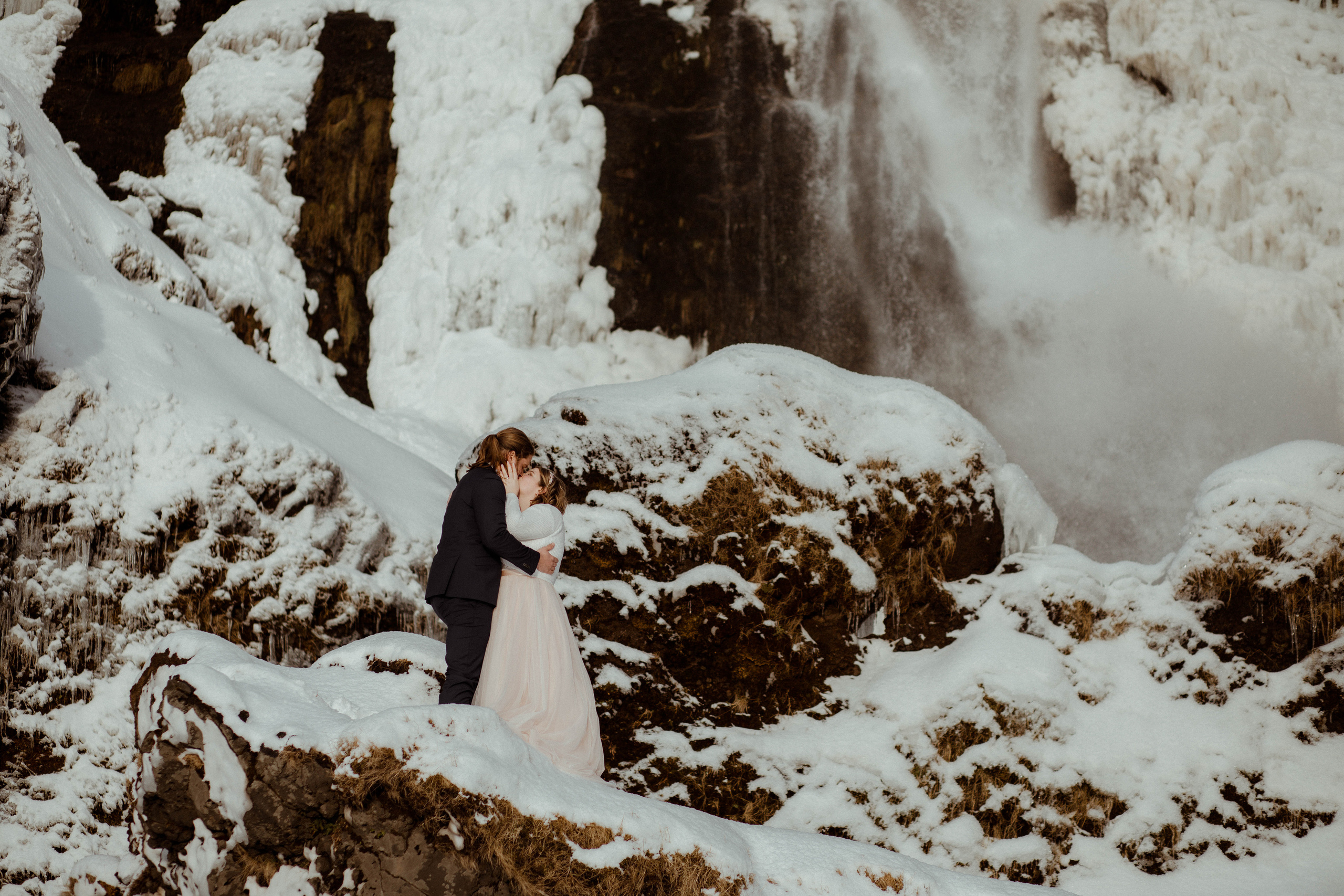 Catherine+Tim. Iceland elopement photographer & videographer