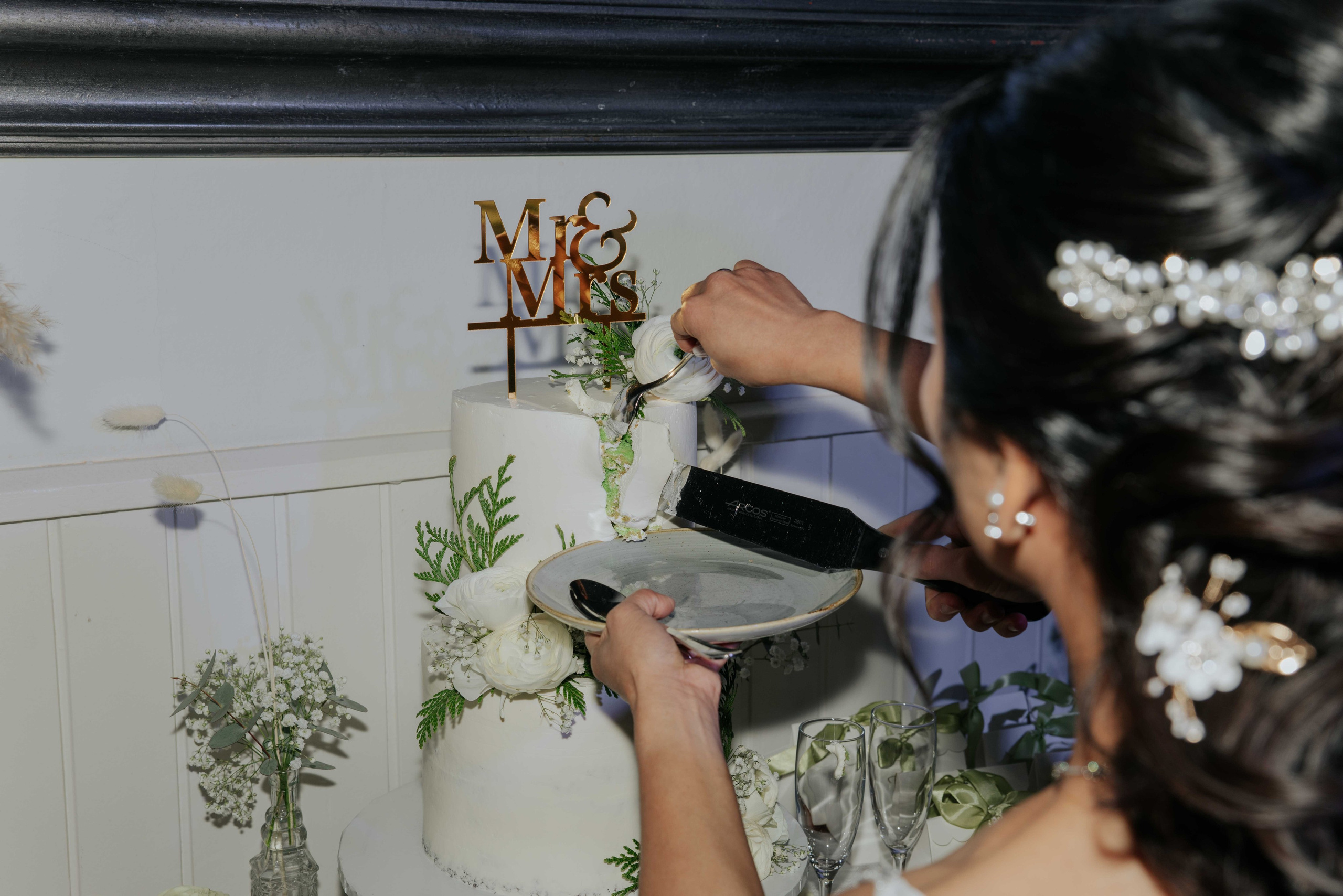 Konstantin & Fresmelin — a wedding story in Barcelona. DiaFoto Weddings · Premium Destination Wedding Photographer & Videographer in Barcelona