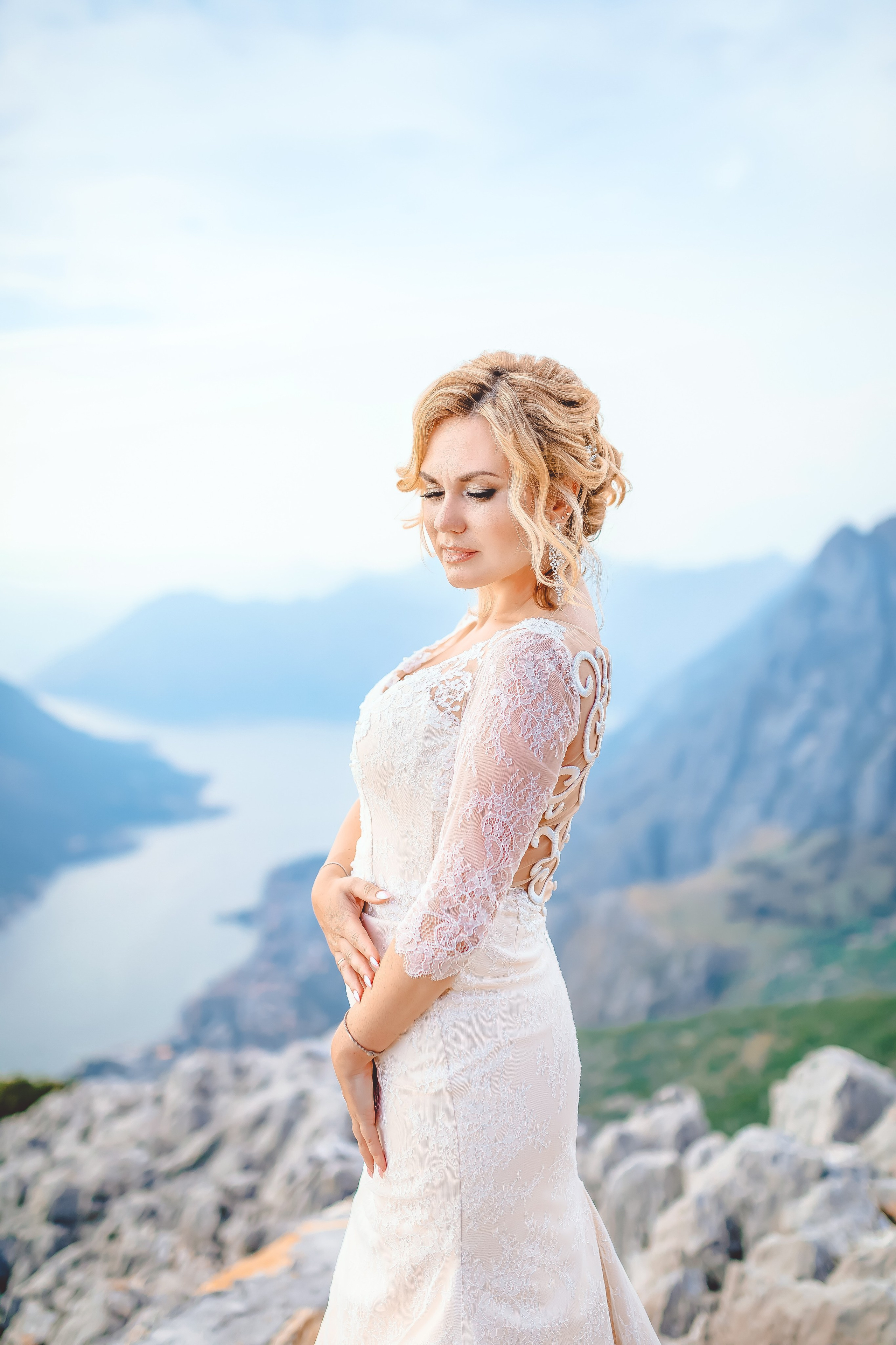 Wedding makeup artist hairdresser in Montenegro. Makeup artist and hairdresser in Montenegro Nadia Lia