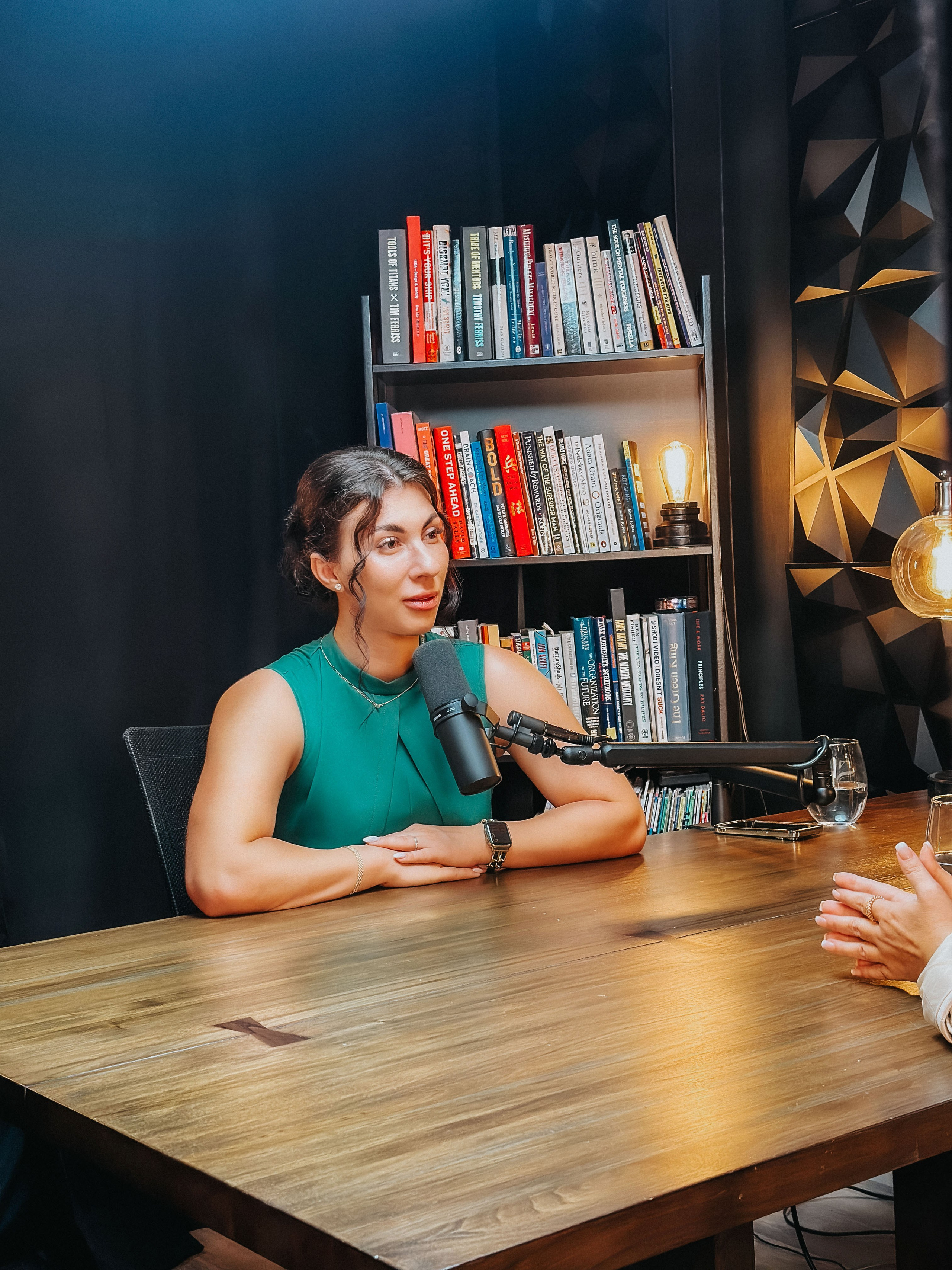 Ирина Недялькова: Фотограф, Тик Ток Коуч, мама блогера. Как мечты ст. НА VIBE УСПЕХА — Блог об экстраординарных людях с Кристиной Самофал