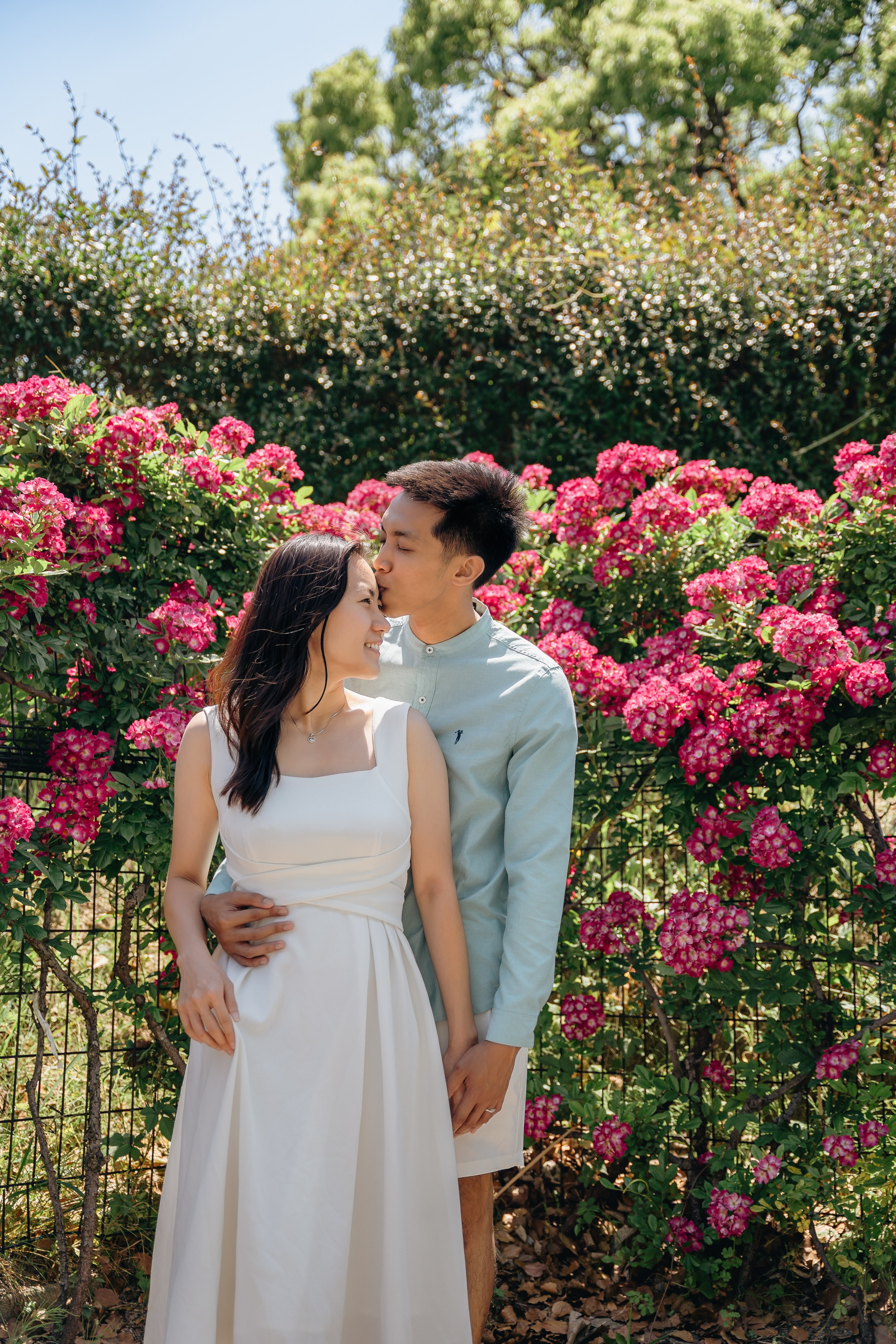Fukuoka Couple Photoshoot: Roses, Totoro Forest & Sunset Love Story