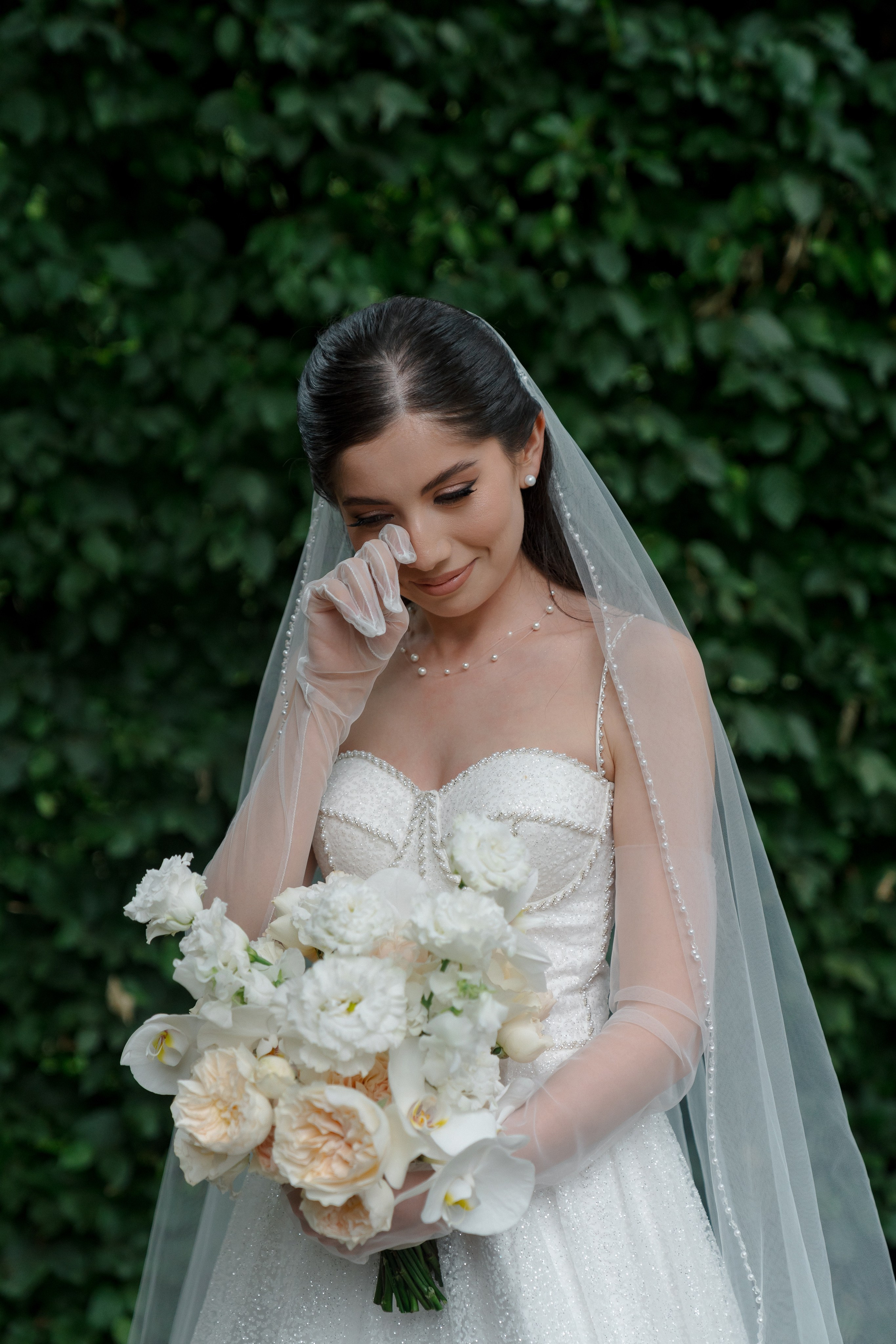 Heartfelt Testimonials for RAW Studio - Vienna's Premier Wedding Photo. Raw Studio: Capturing Elegant weddings accross Europe