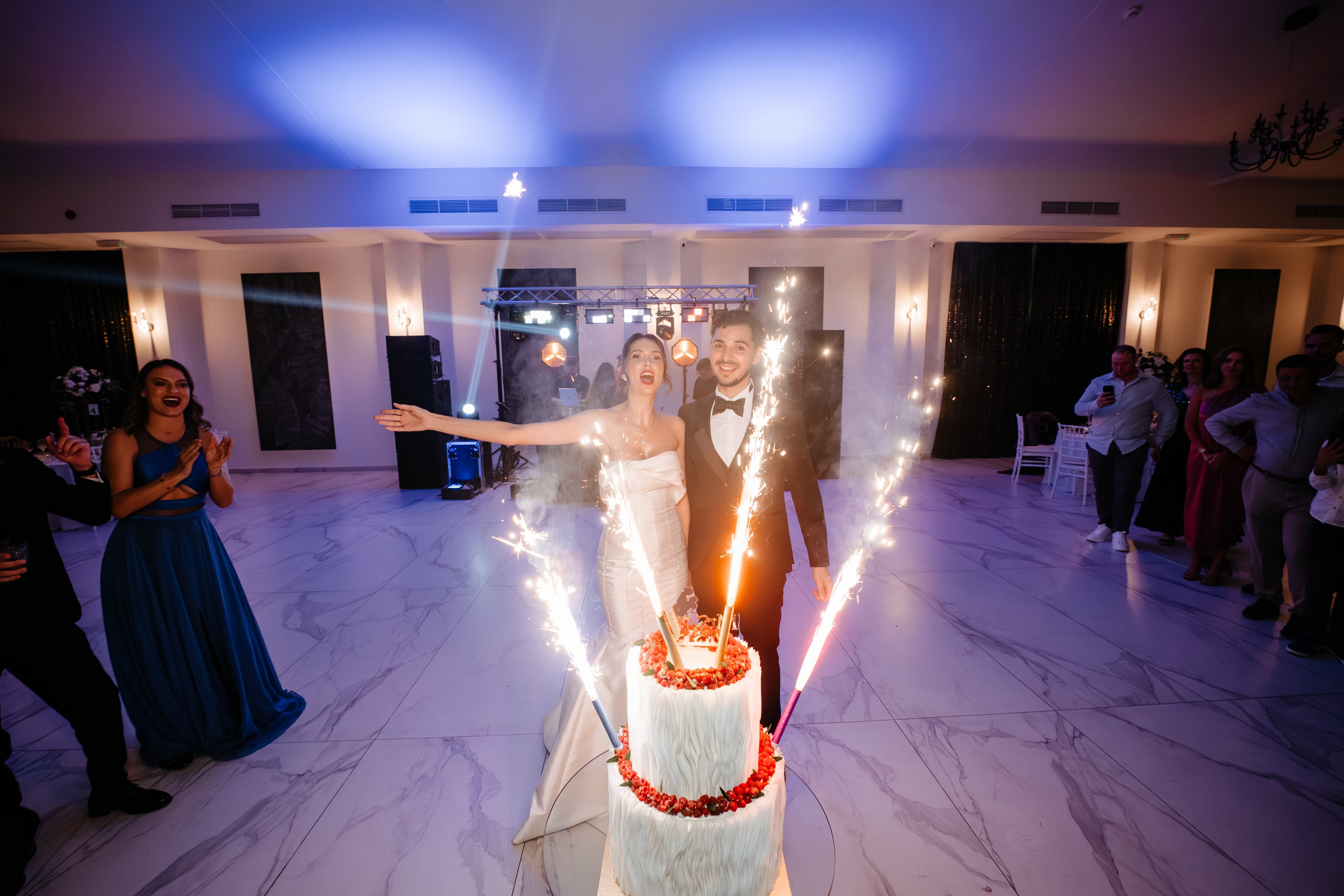 Povestea de nuntă a lui Anca și Dragoș în Bacău | Fotografie de Eveniment. Raw Studio. Fotograful tau de nunta!