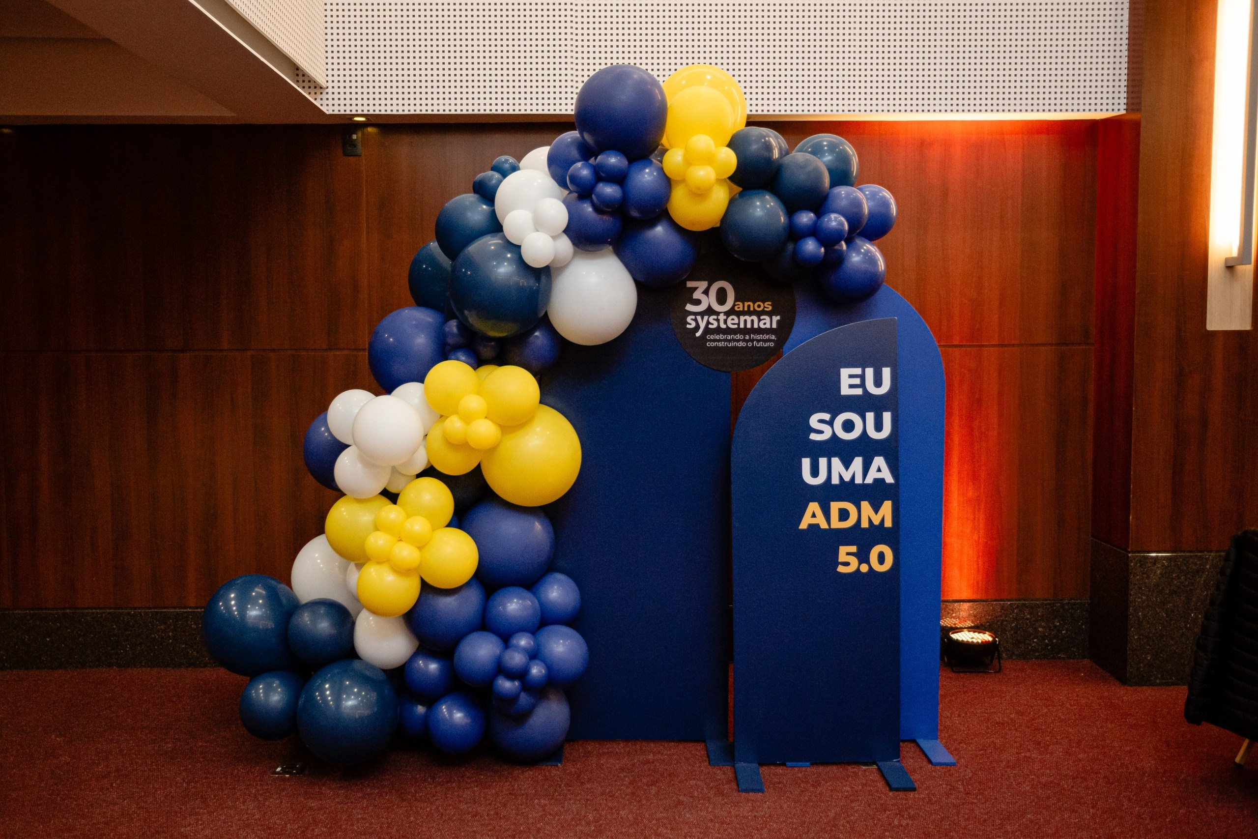 Fotografia de evento Corporativo de 30 Anos da Systemar em Balneário Camboriú — Santa Catarina