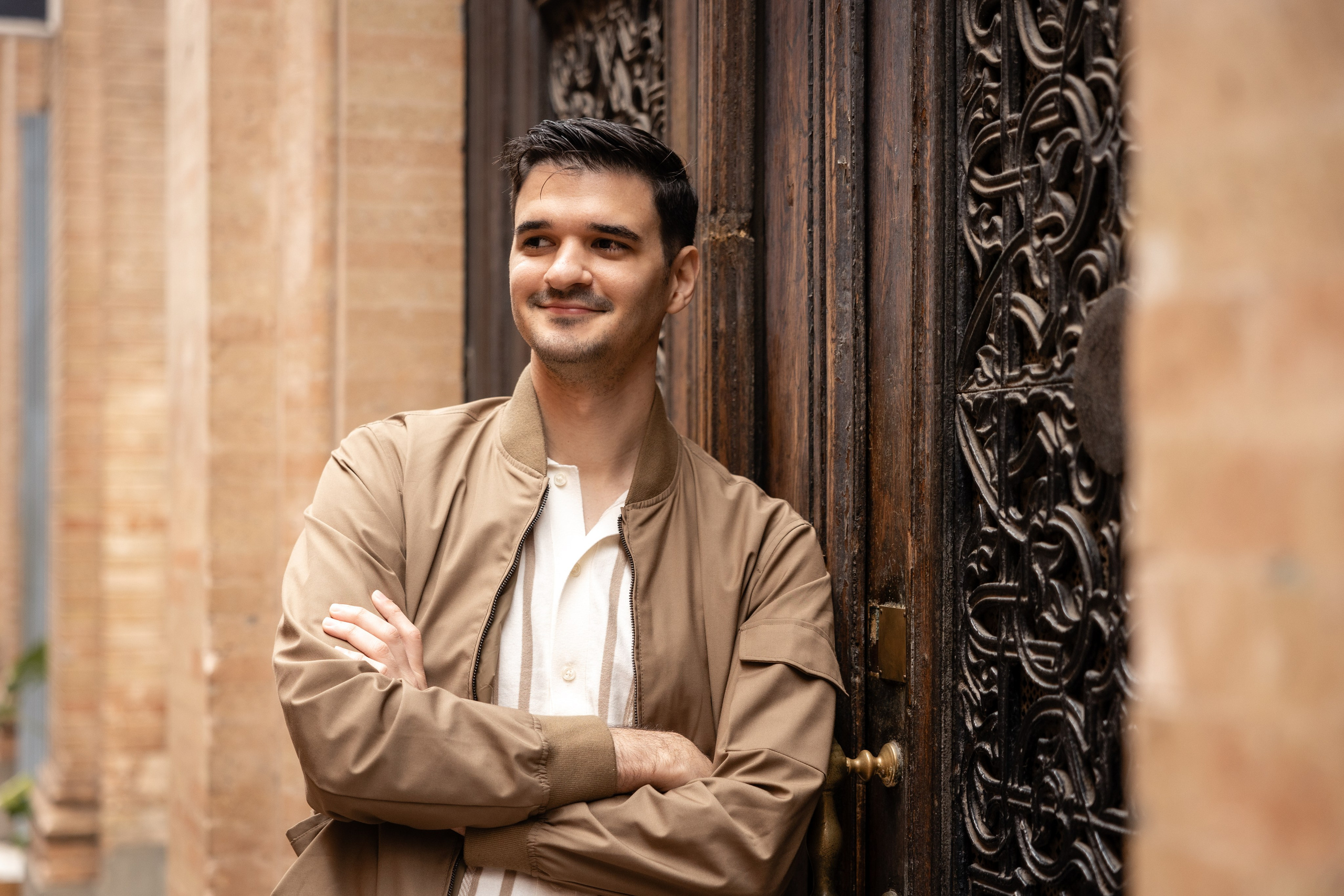 Surprise Proposal in Toulouse. Eugénie Smirnova — your photographer in Toulouse and southwest France