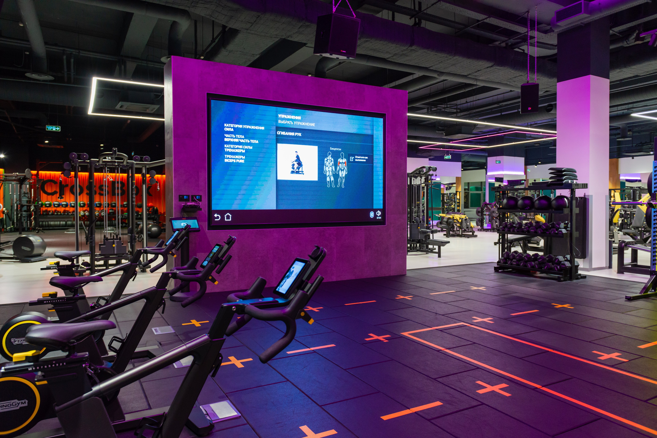 Фитнес-клуб DDX Fitness в ТЦ Июнь Мытищи. ФОТОГРАФ МЕКСИКА КИНТАНА-РОО